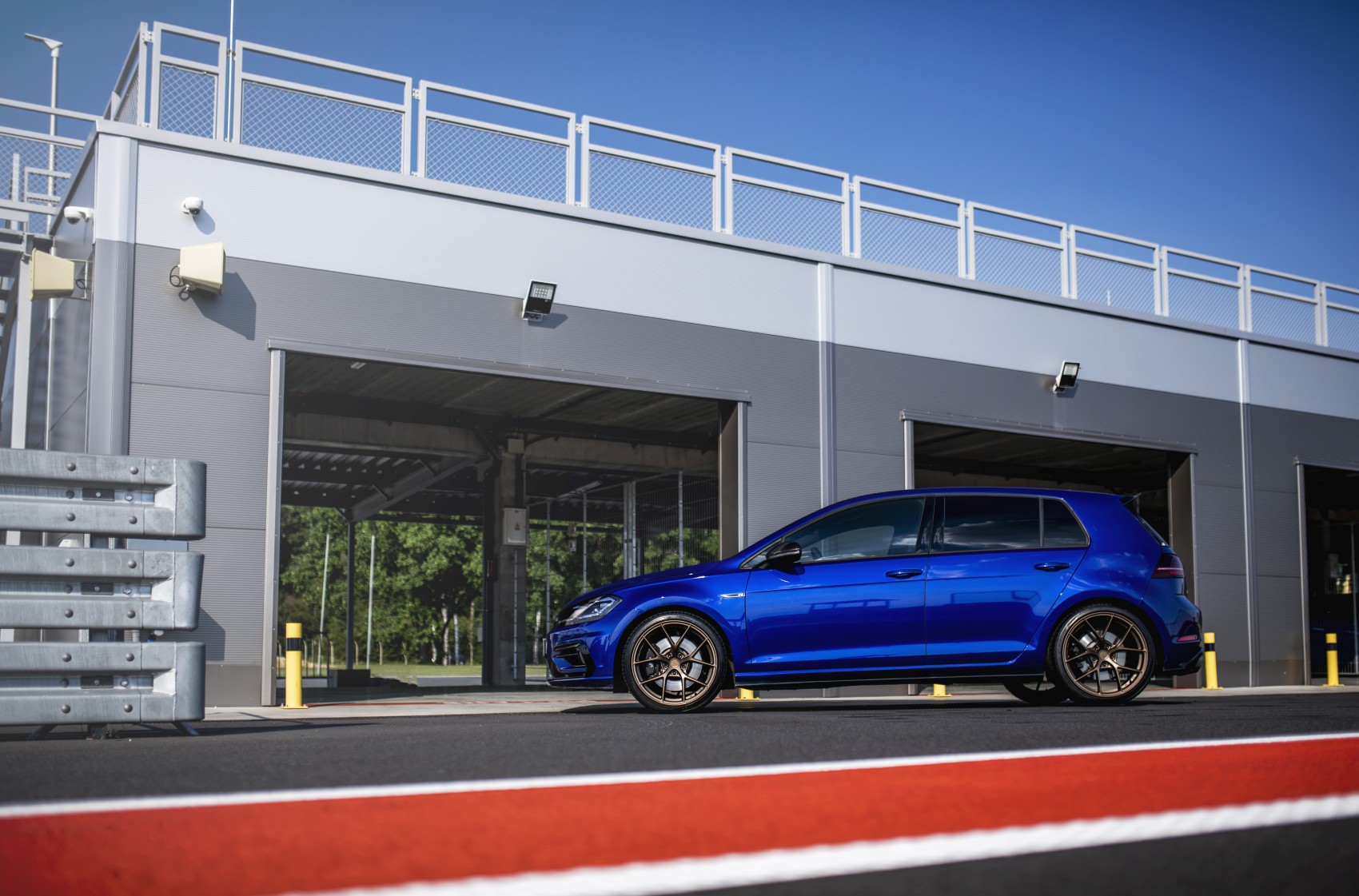 Volkswagen Golf / R / GTI