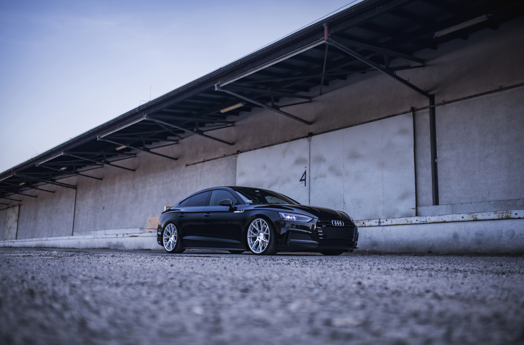 japan-racing-jr42-1211-01