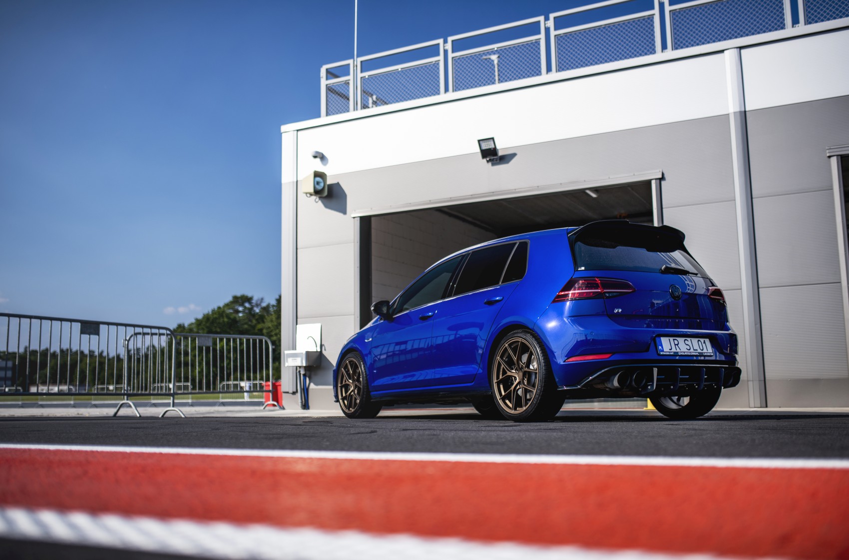 Volkswagen Golf / R / GTI