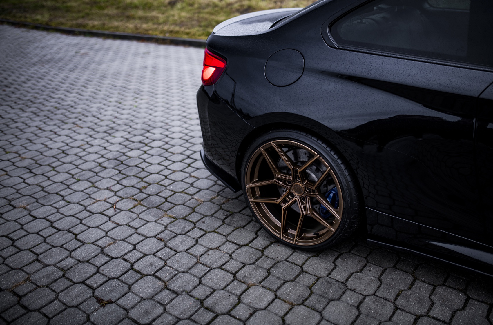 BMW 2 Series / M2
