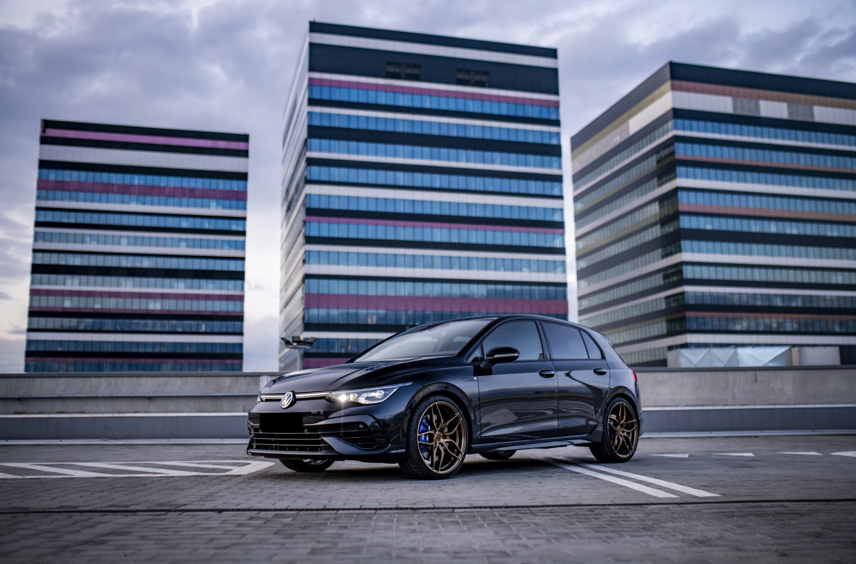 Volkswagen Golf / R / GTI