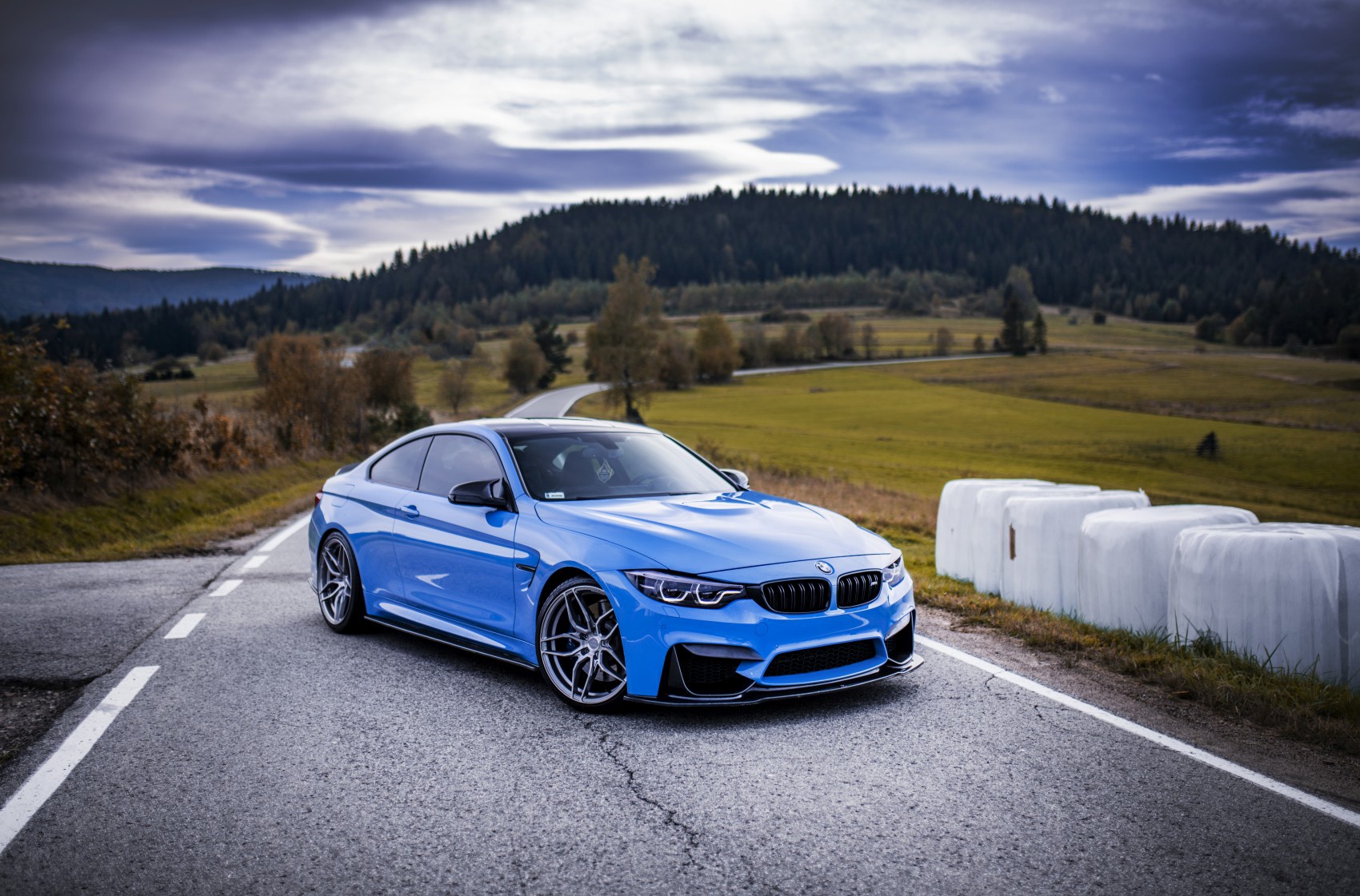 BMW 4 Series / M4