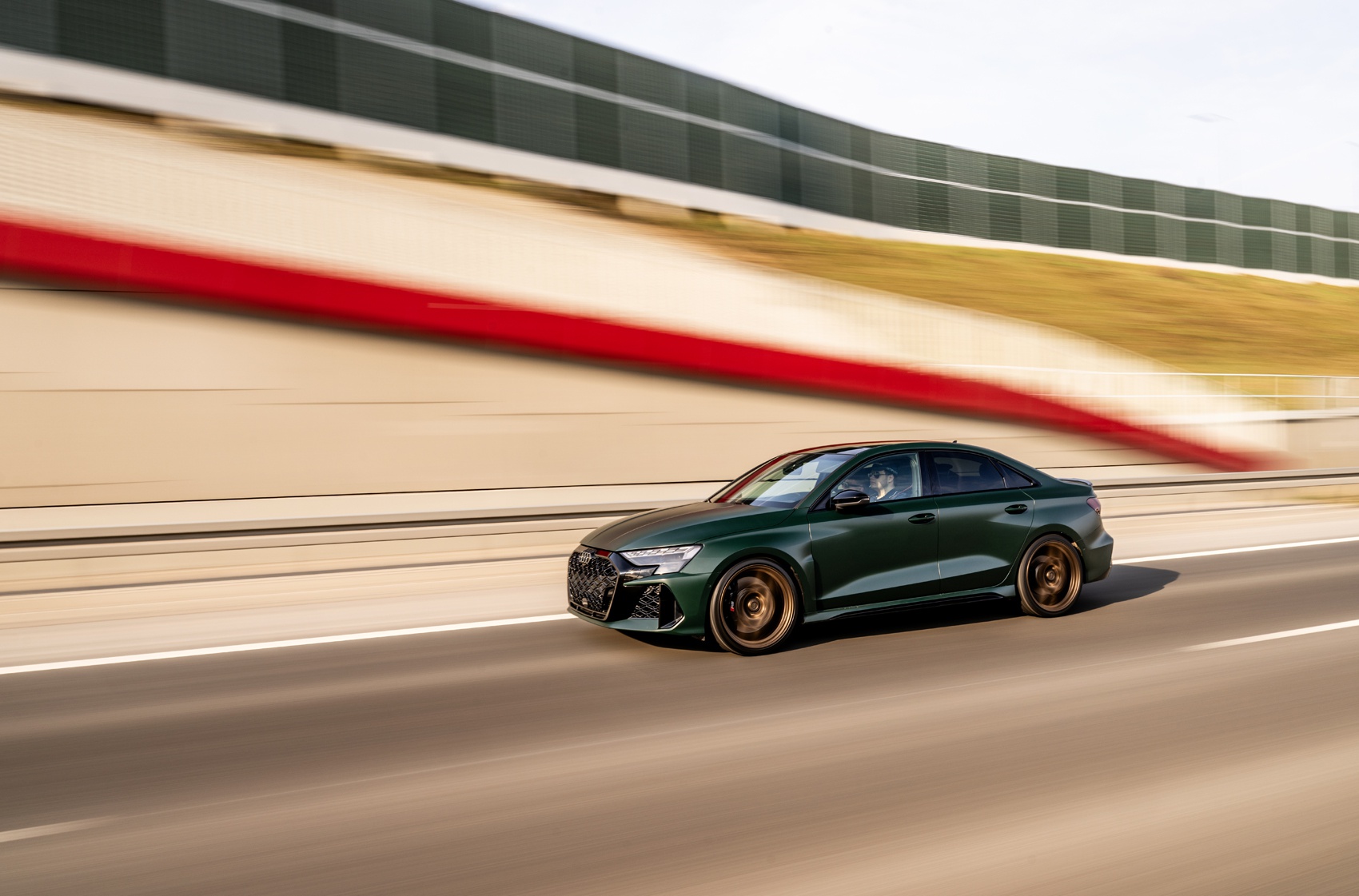vesser-vsr3-audi-rs3-153-01