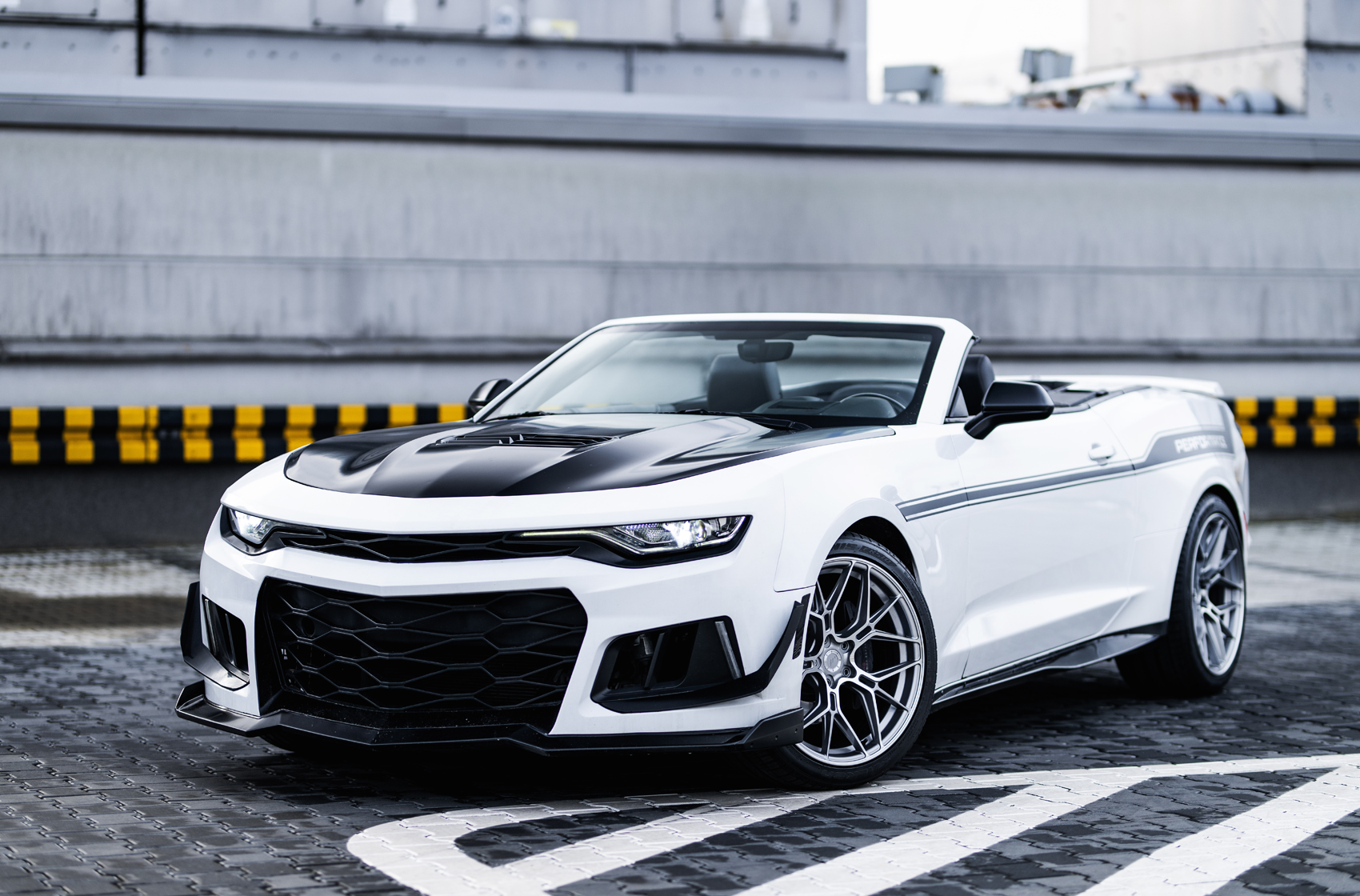 japan-racing-jr51-2608-01