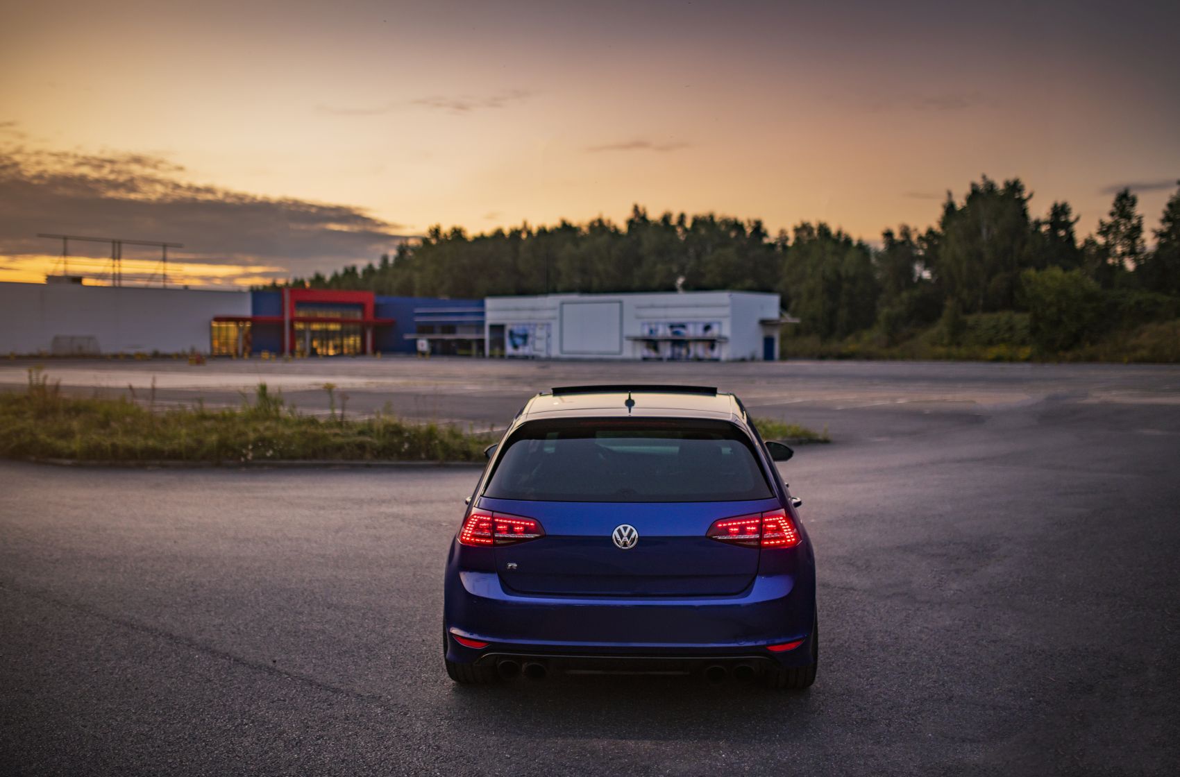 Volkswagen Golf / R / GTI