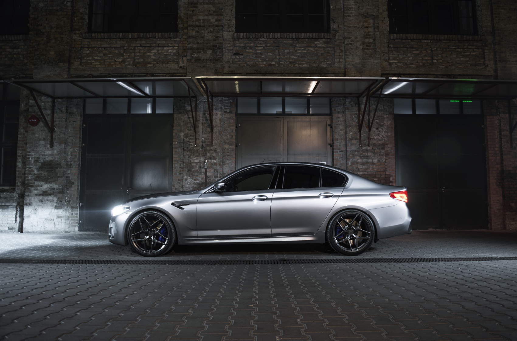 BMW 5 series / M5