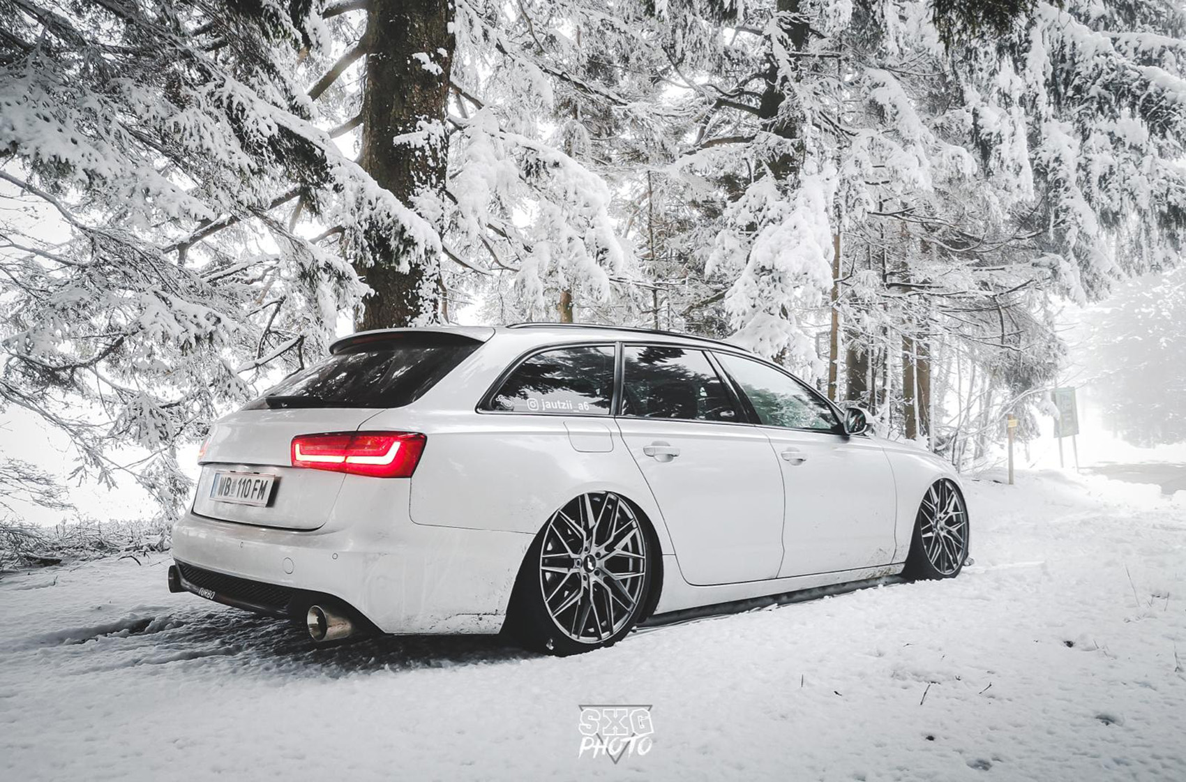 japan-racing-jr28-186-01