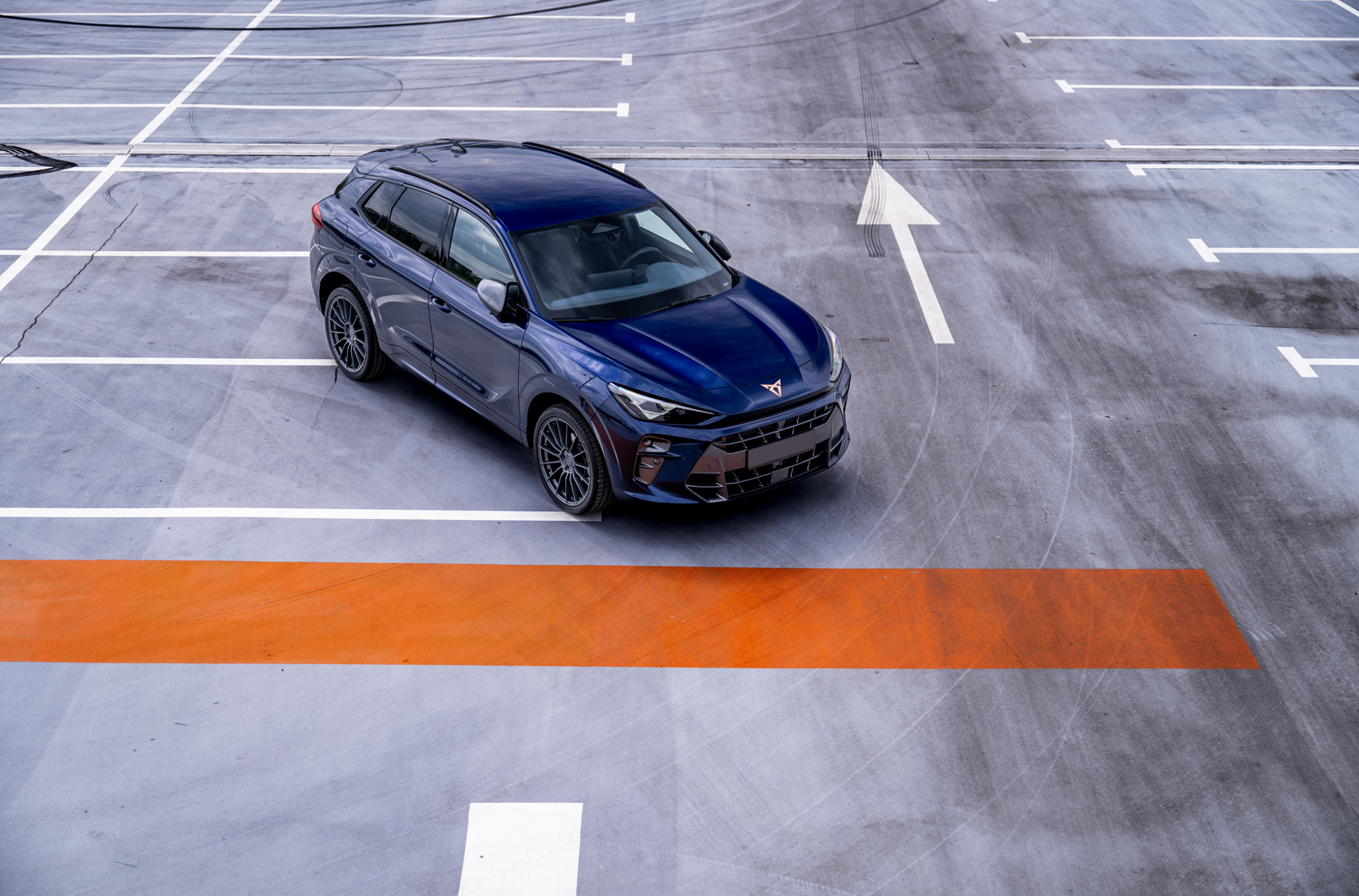 japan-racing-sl05-2488-01