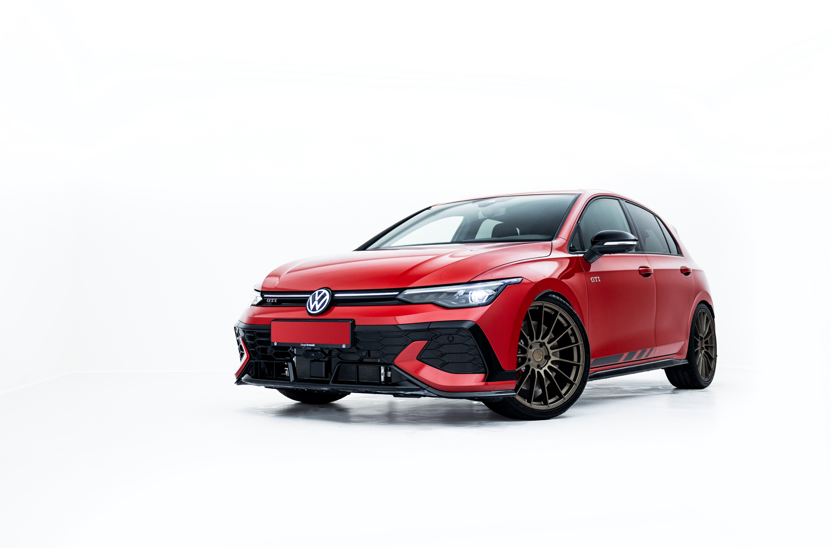 japan-racing-sl05-2208-01