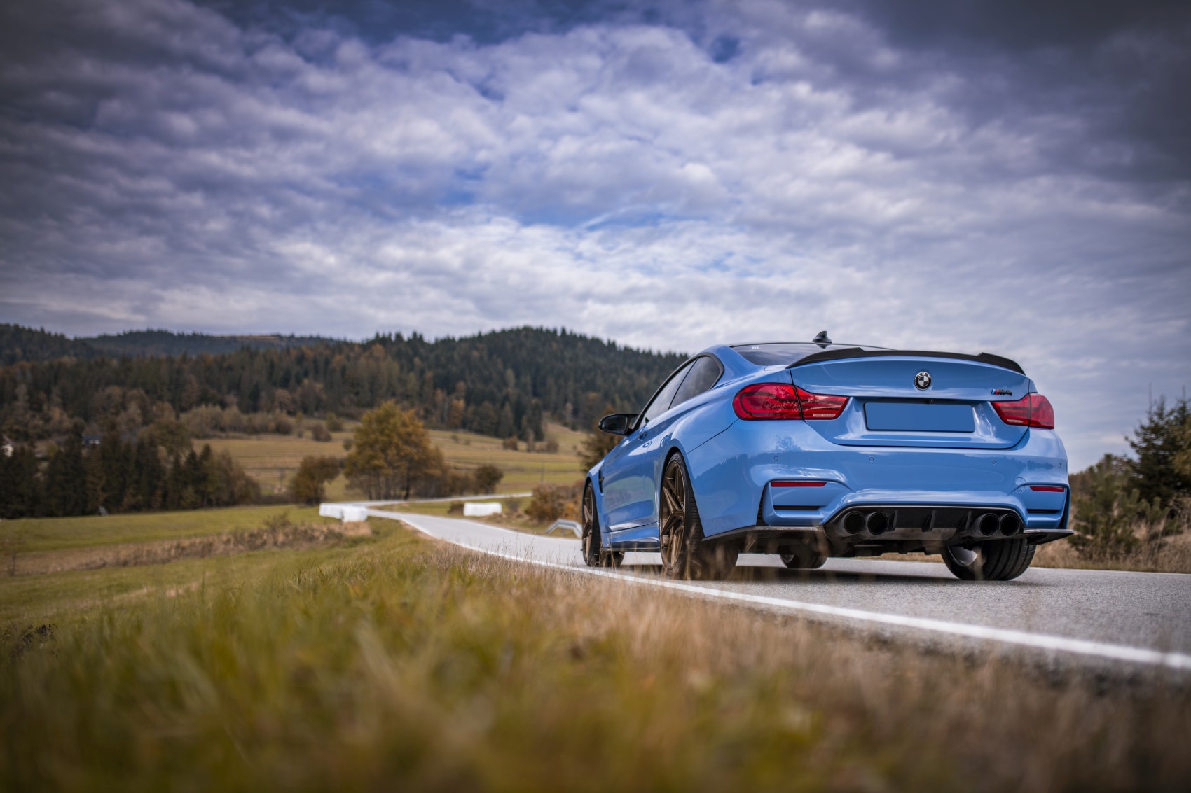 BMW 4 Series / M4