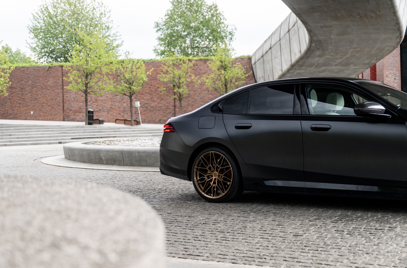 BMW 550e