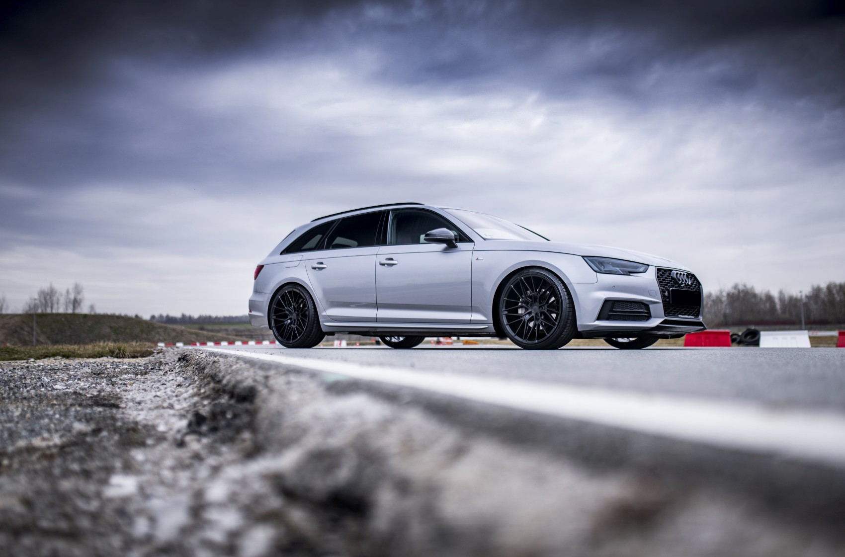 Audi A4 / S4 / RS4