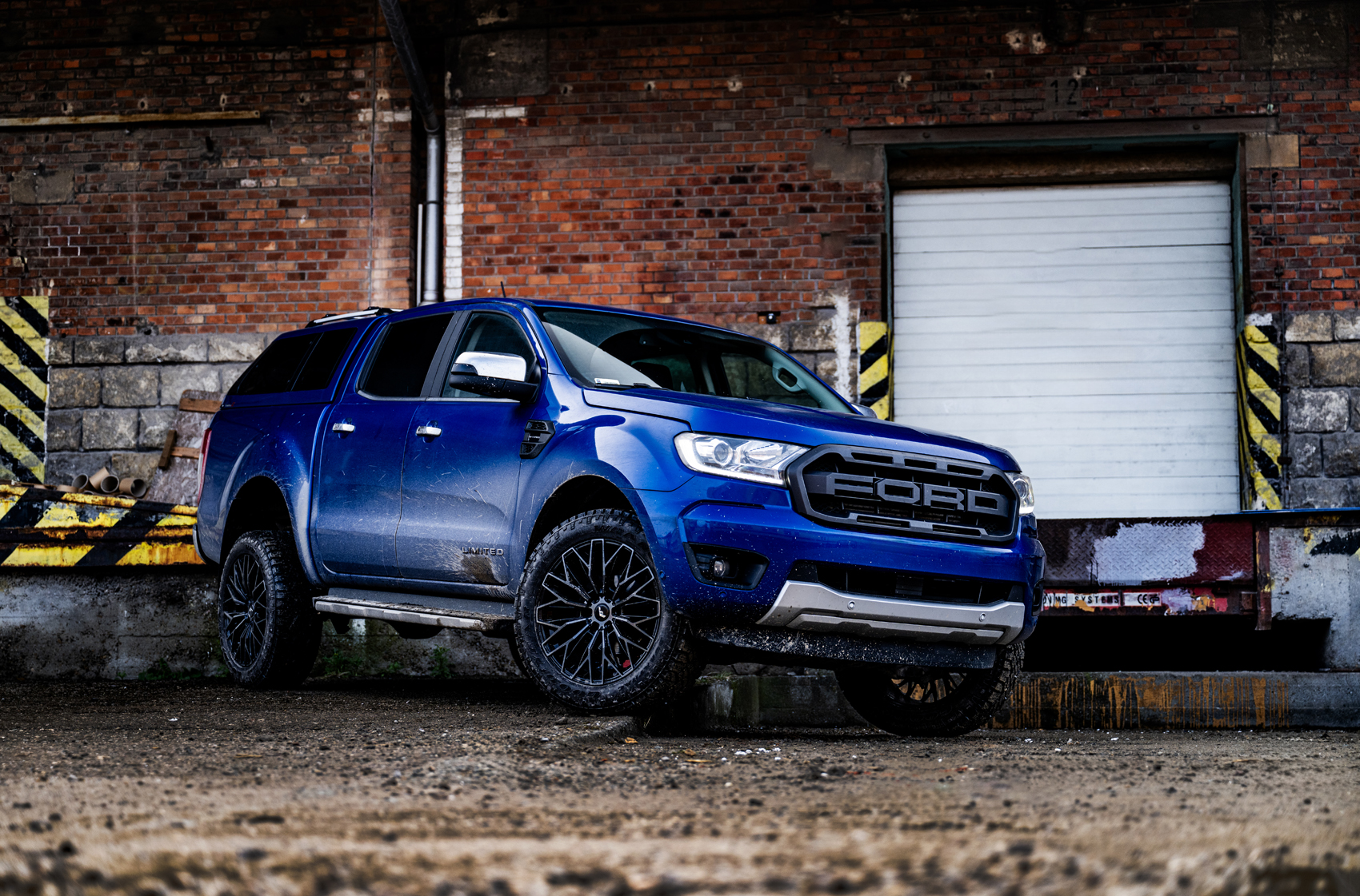 japan-racing-jrx12-1803-01