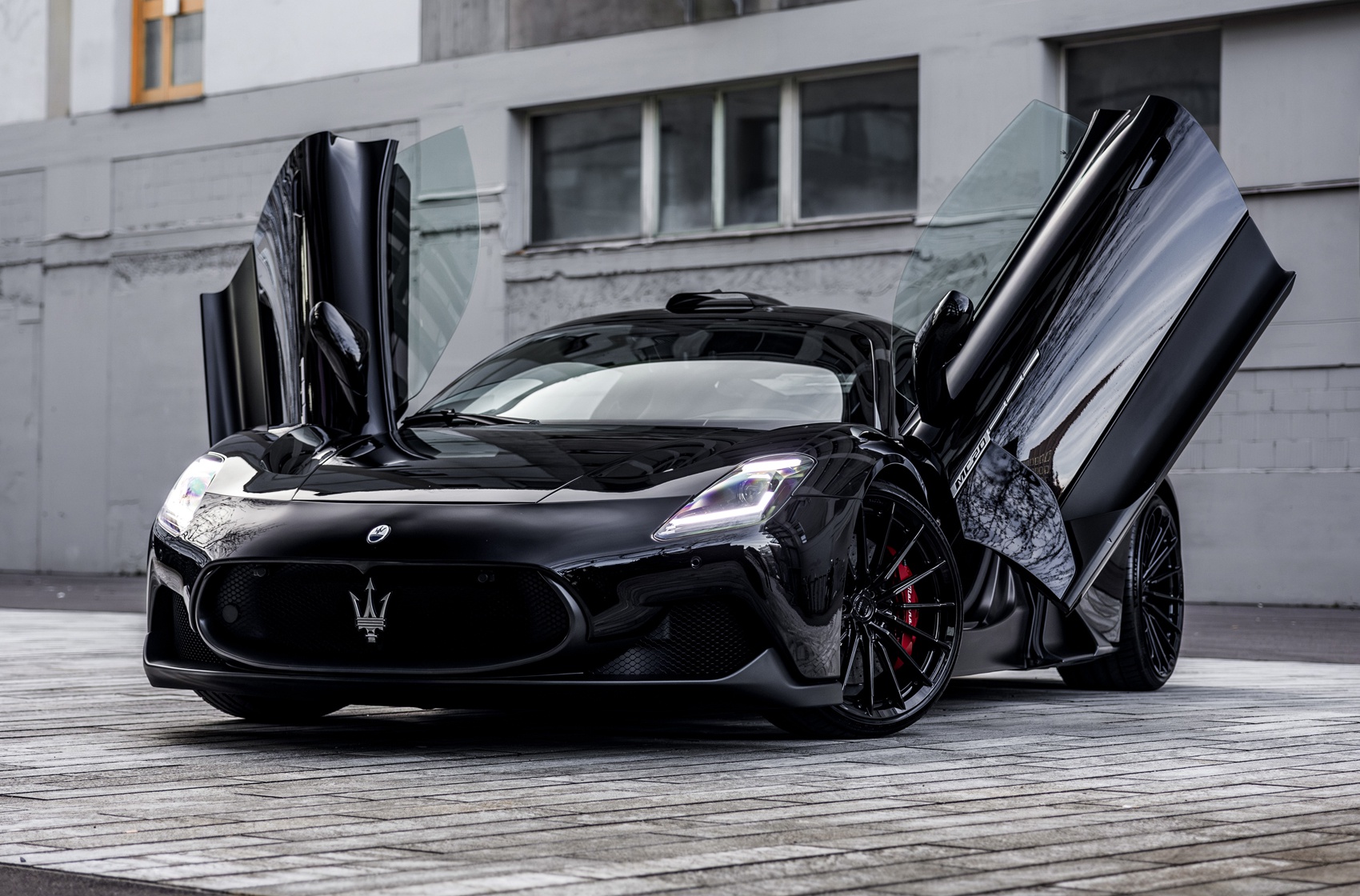 vesser-vsr4-maserati-mc20-151-01