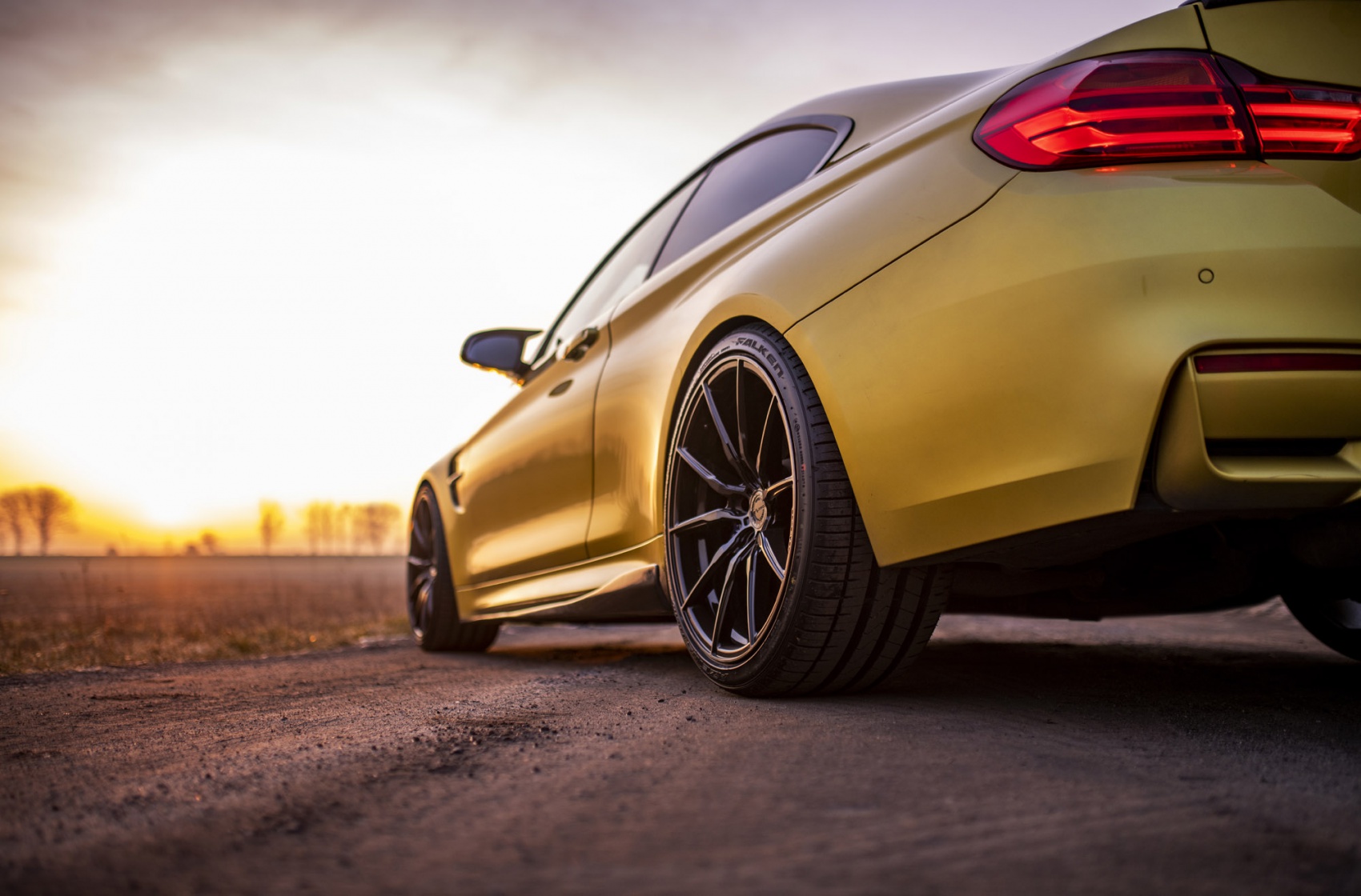 BMW 4 Series / M4