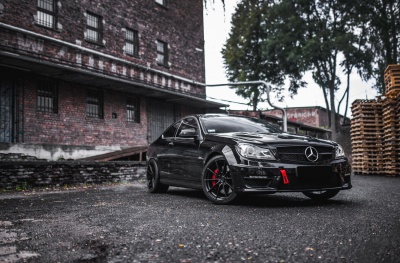 Mercedes C63 AMG