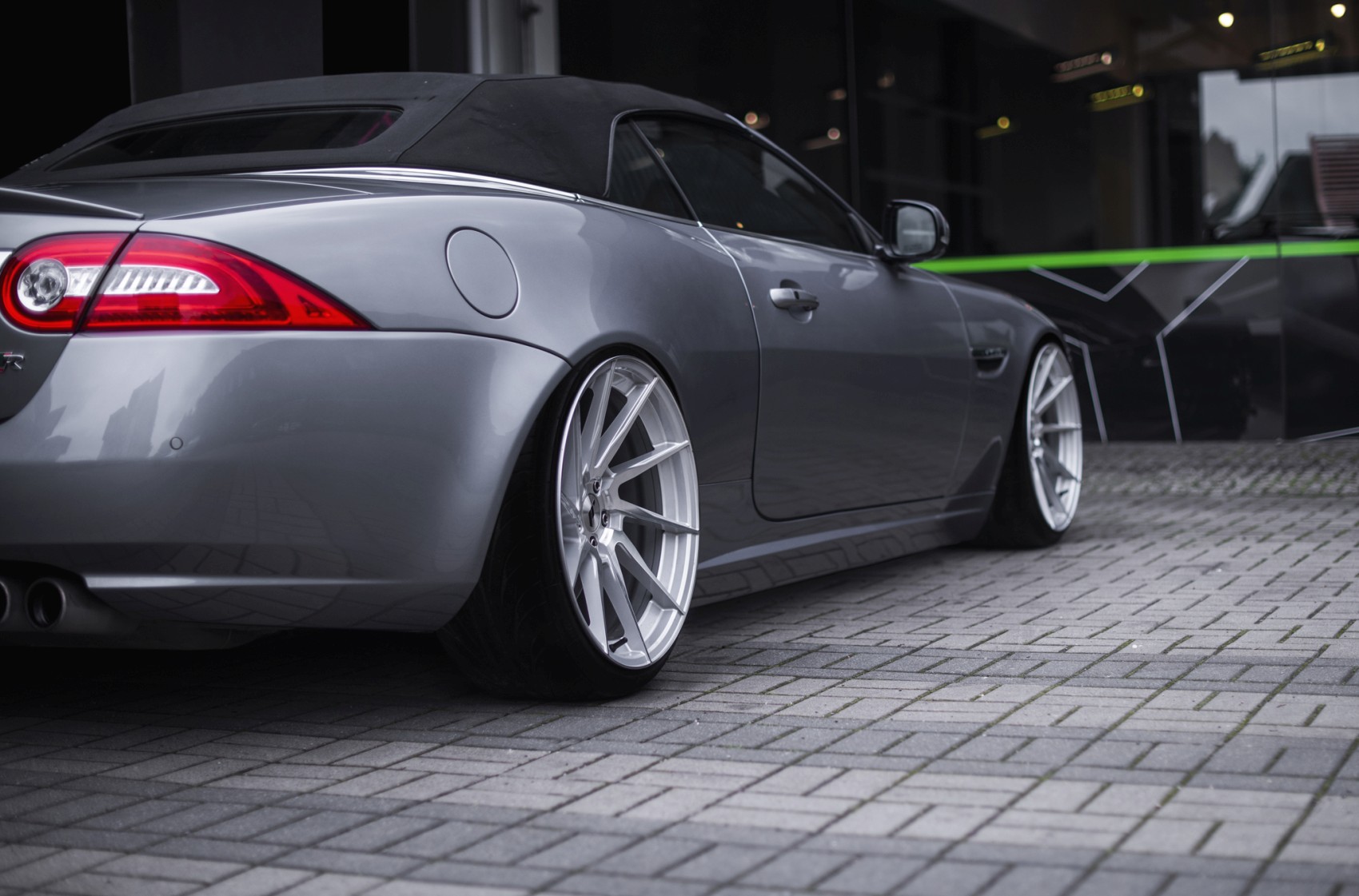 Jaguar XKR
