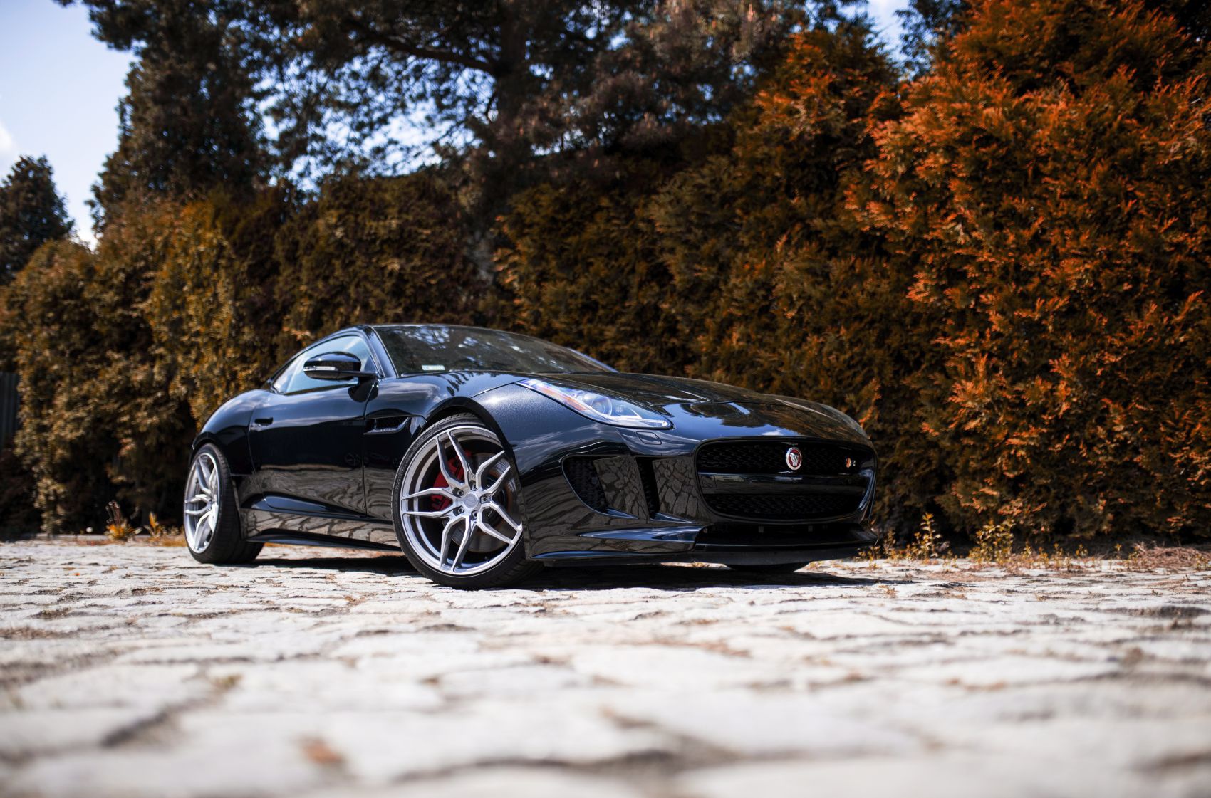Jaguar F-type R