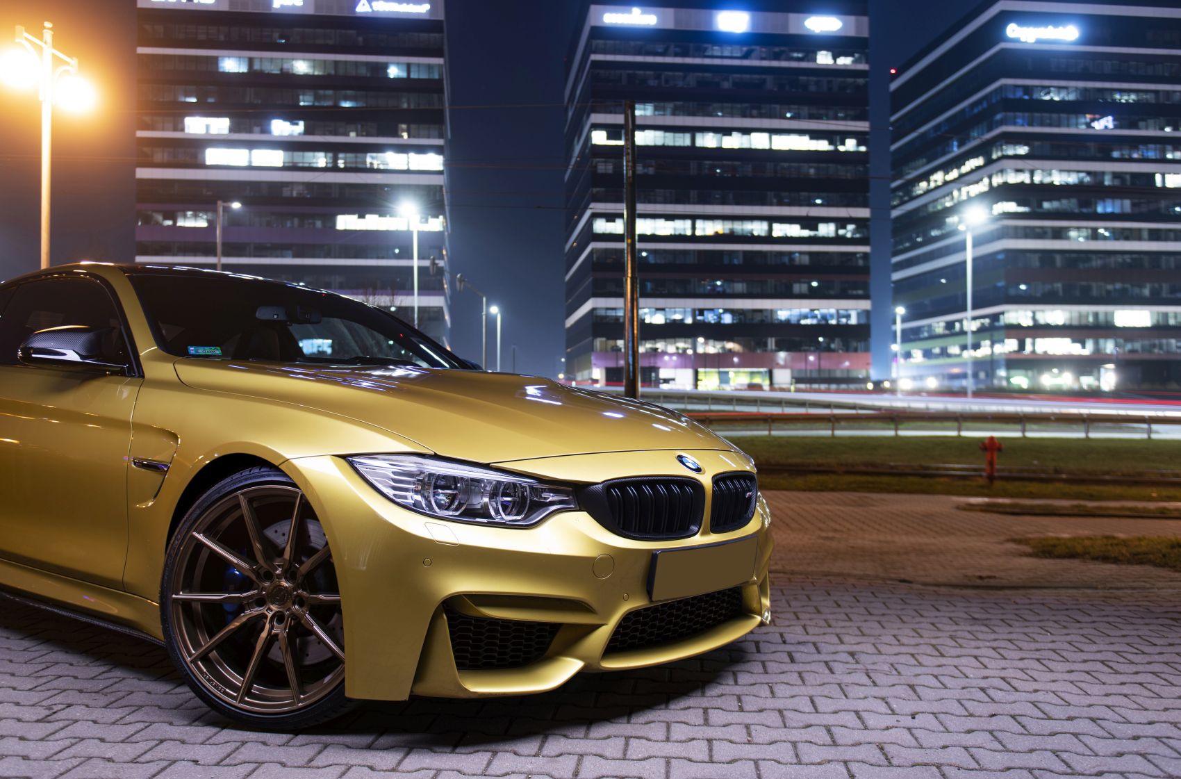 BMW 4 Series / M4