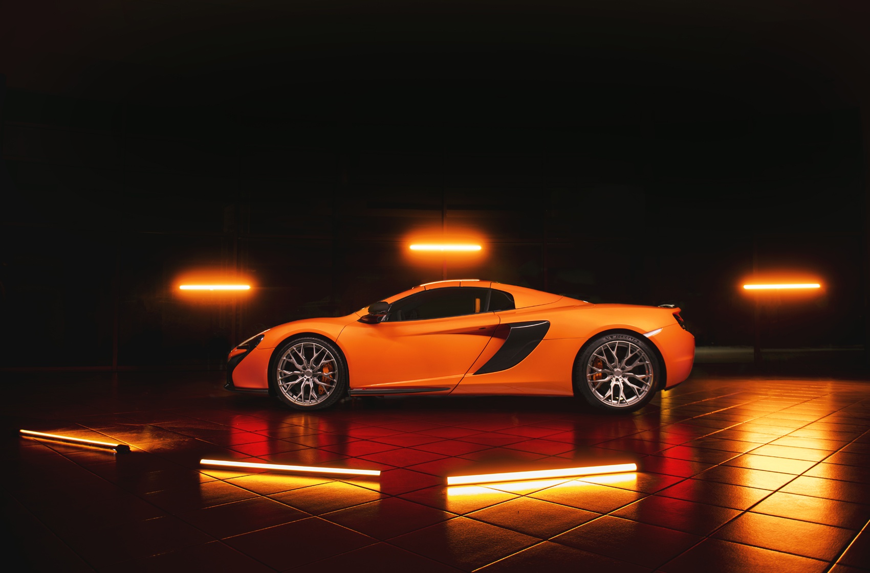 McLaren 650s