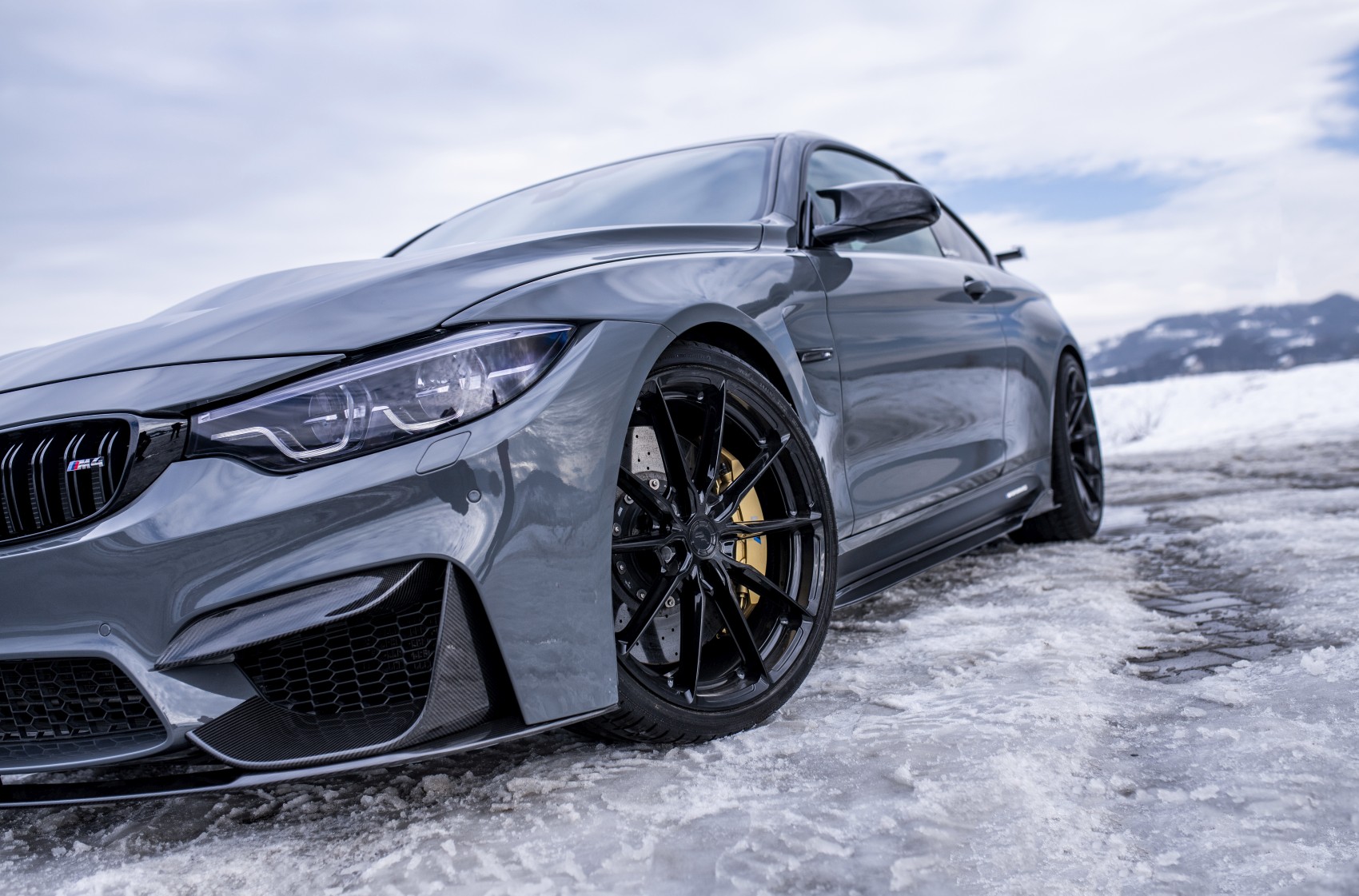 japan-racing-jr37-1103-01