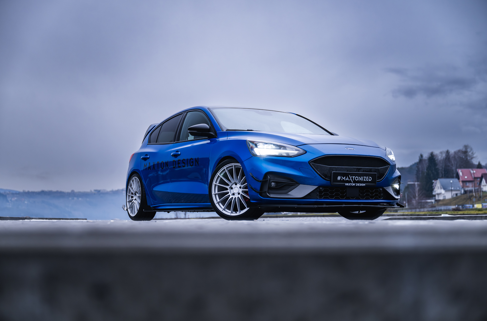 japan-racing-sl05-2257-01