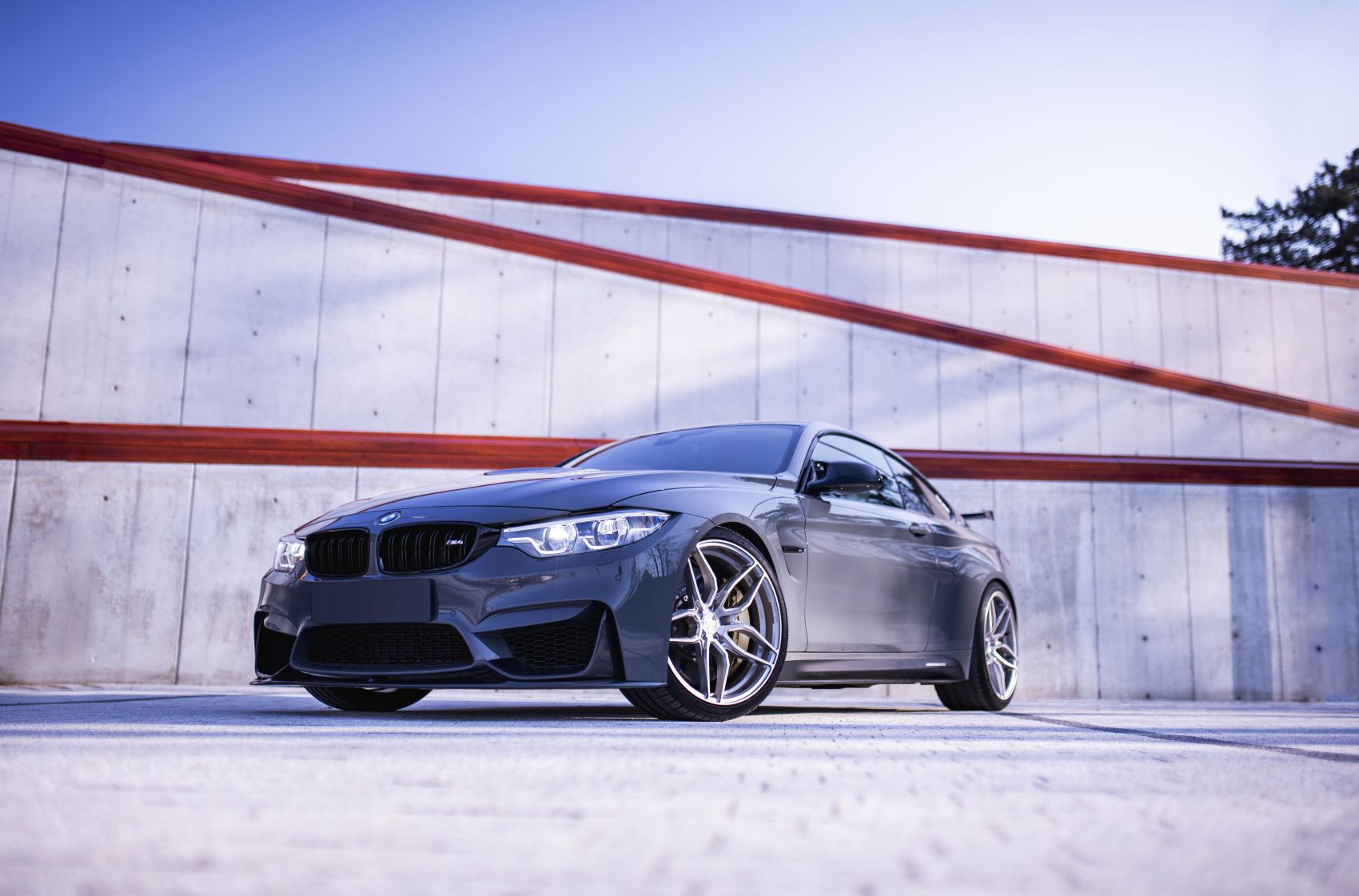 BMW 4 Series / M4