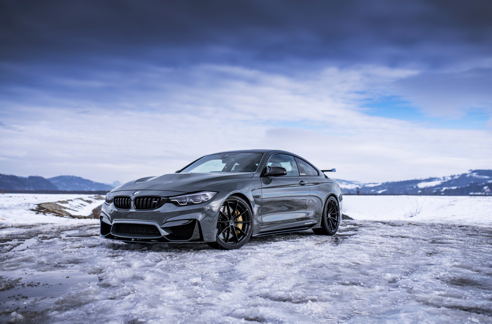 BMW 4 Series / M4