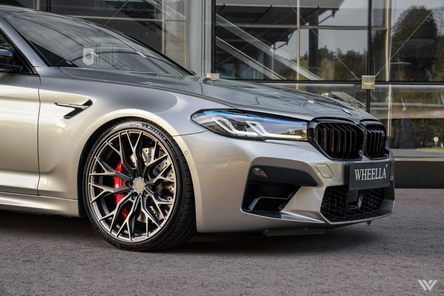 BMW 5 Series / M5