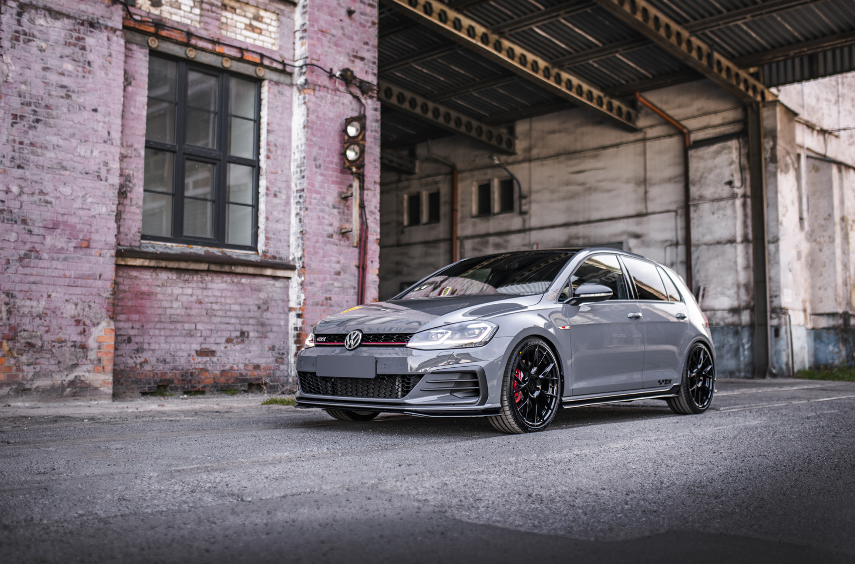 VW Golf mk7 GTI TCR