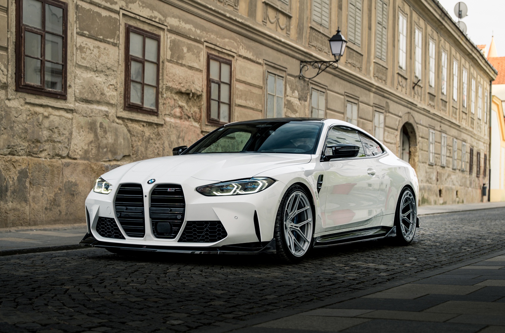 BMW 4 Series / M4