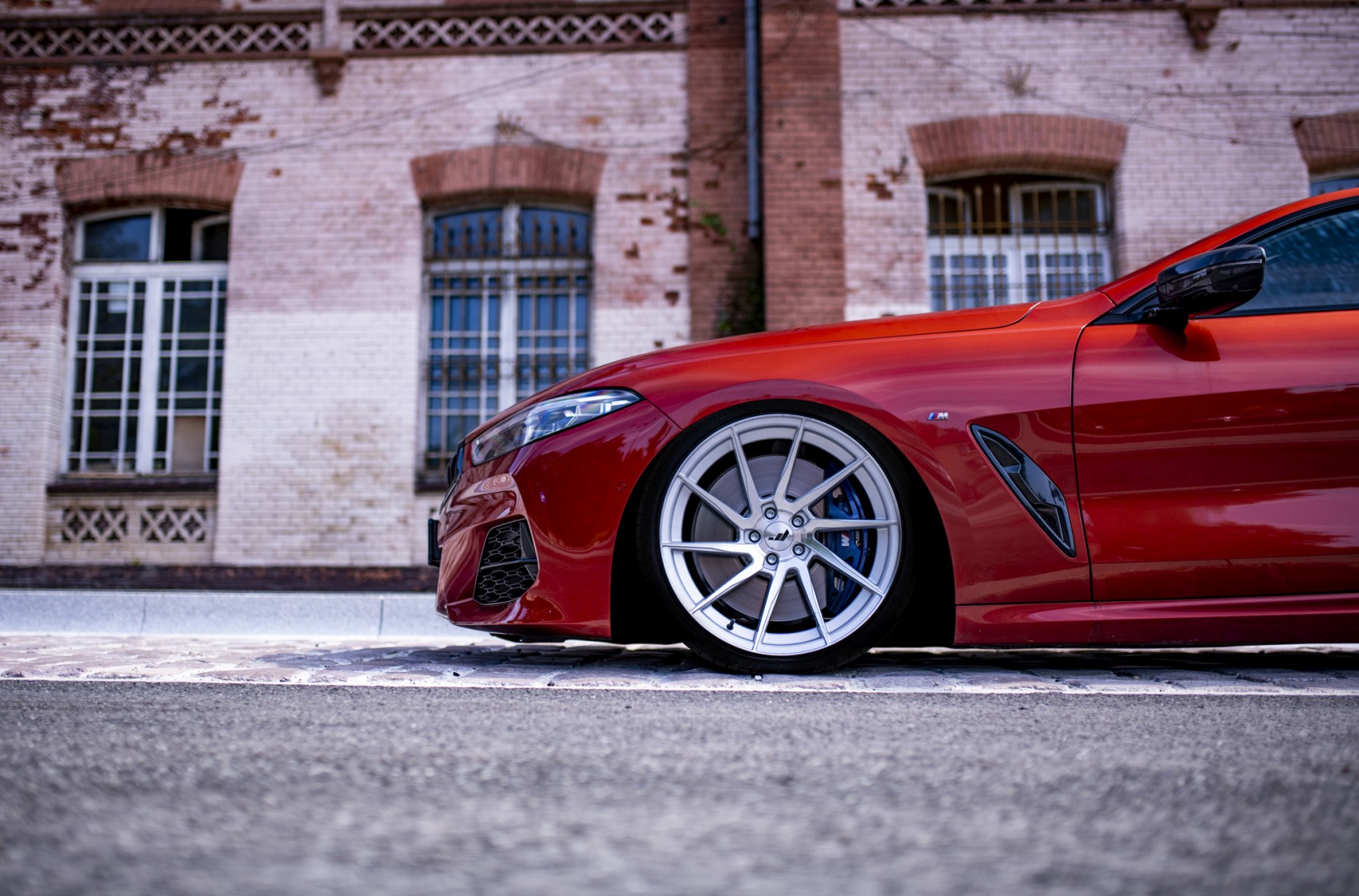 BMW 8 Series / M8