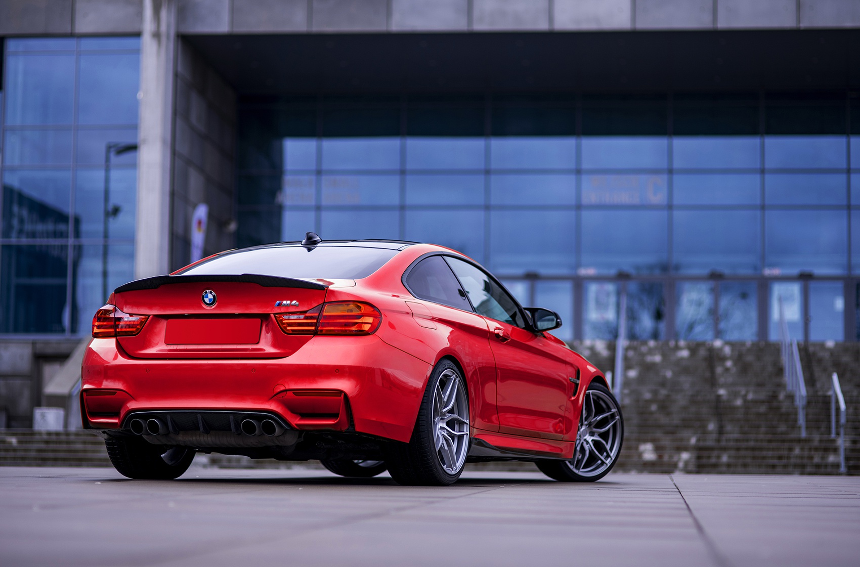BMW 4 Series / M4