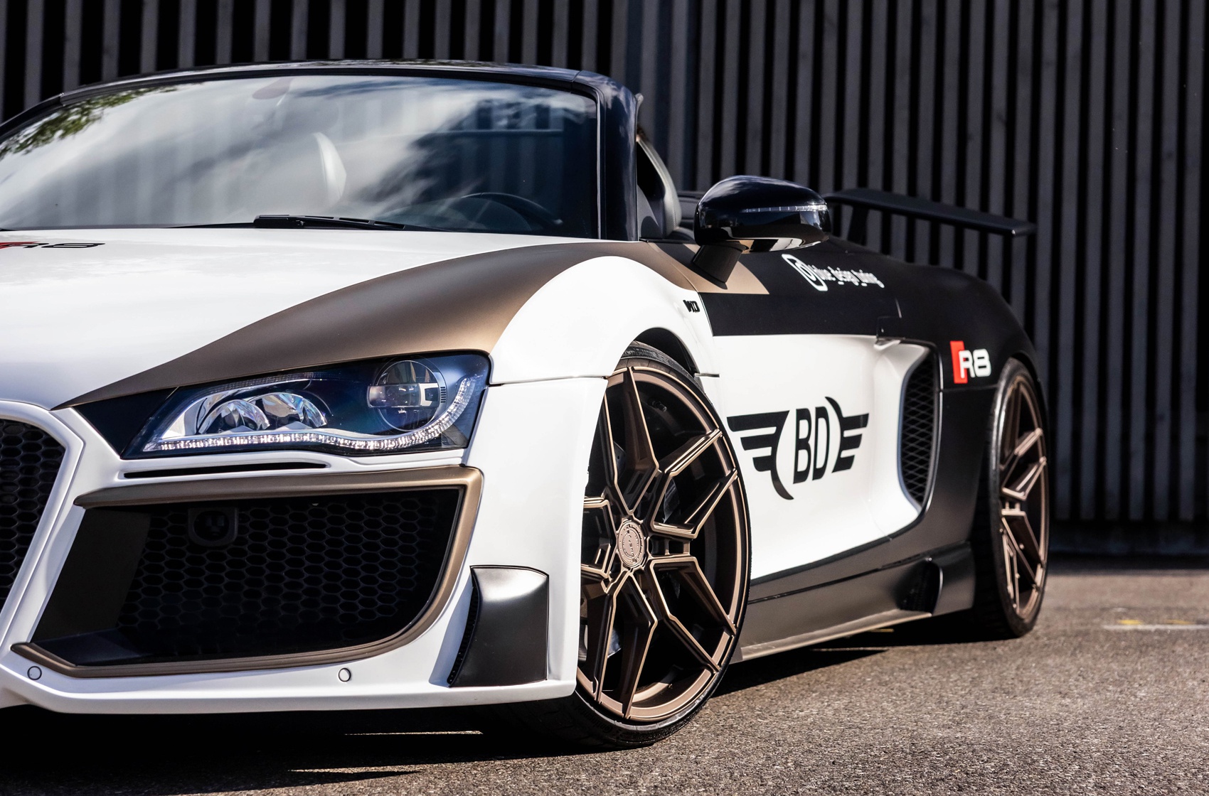 Audi R8