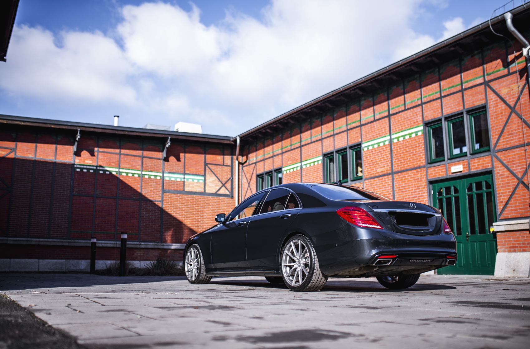Mercedes-Benz S Class / S63