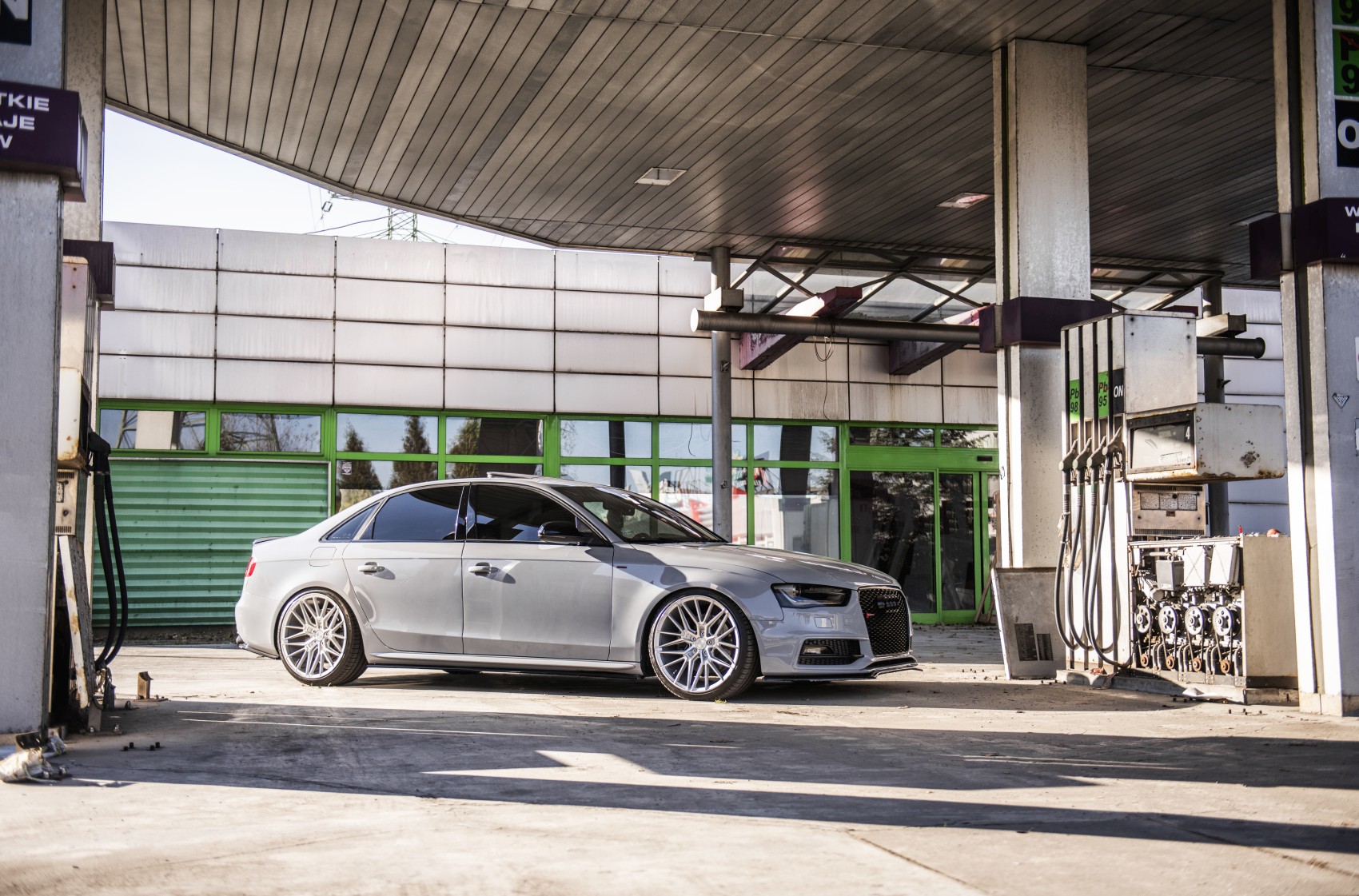 Audi A4 / S4 / RS4