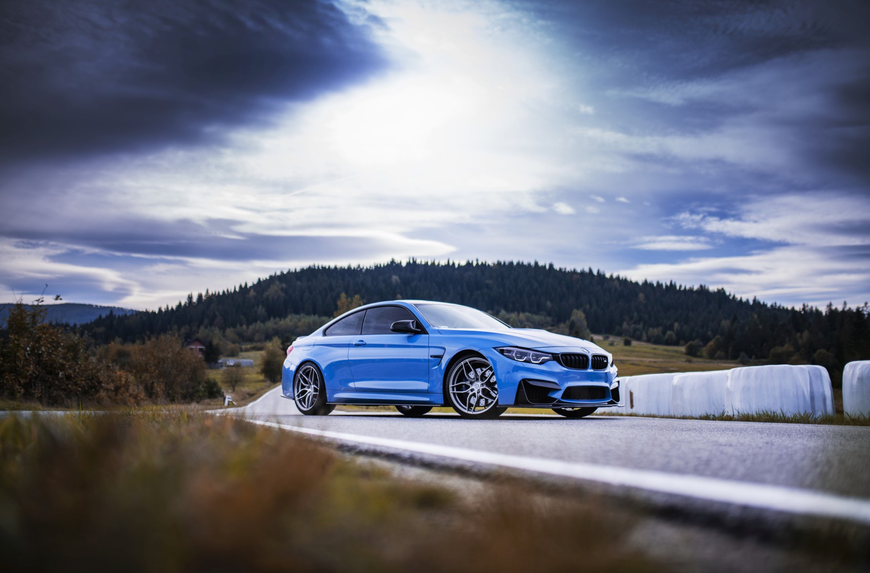 BMW 4 Series / M4