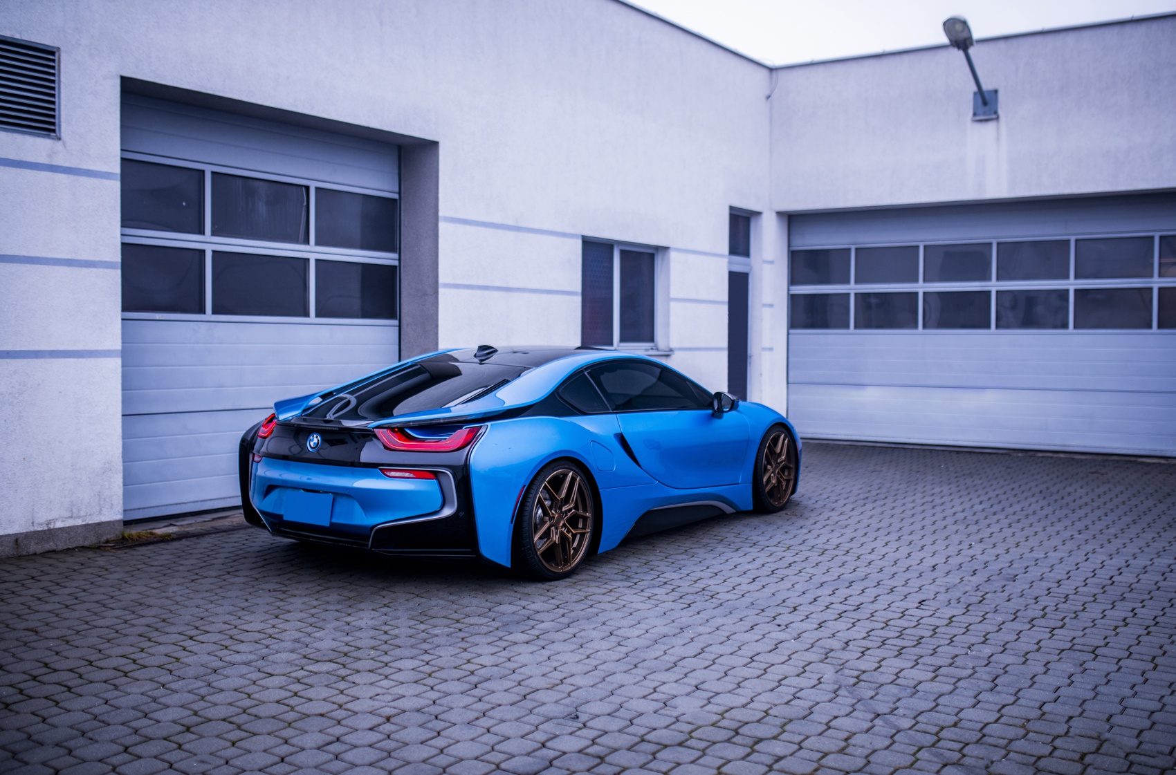 BMW i8