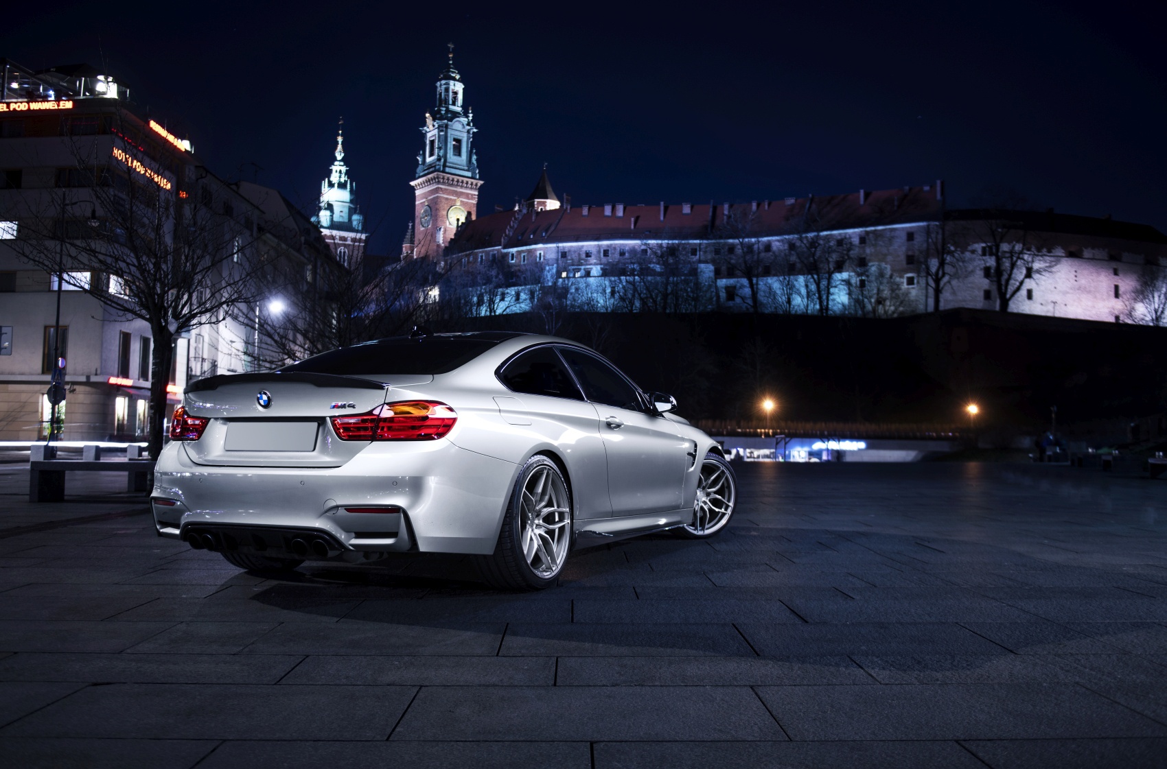 BMW 4 Series / M4