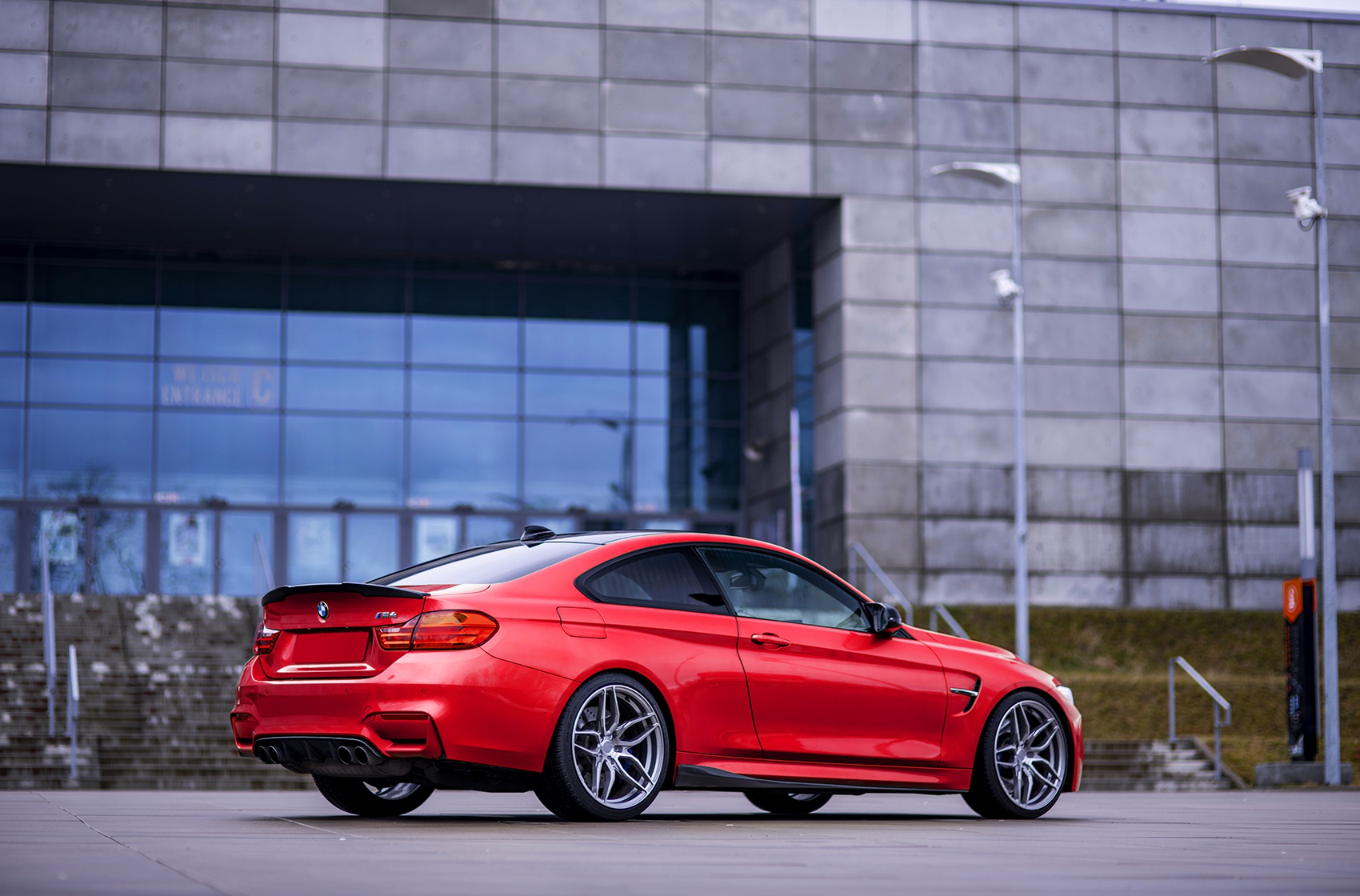 BMW 4 Series / M4
