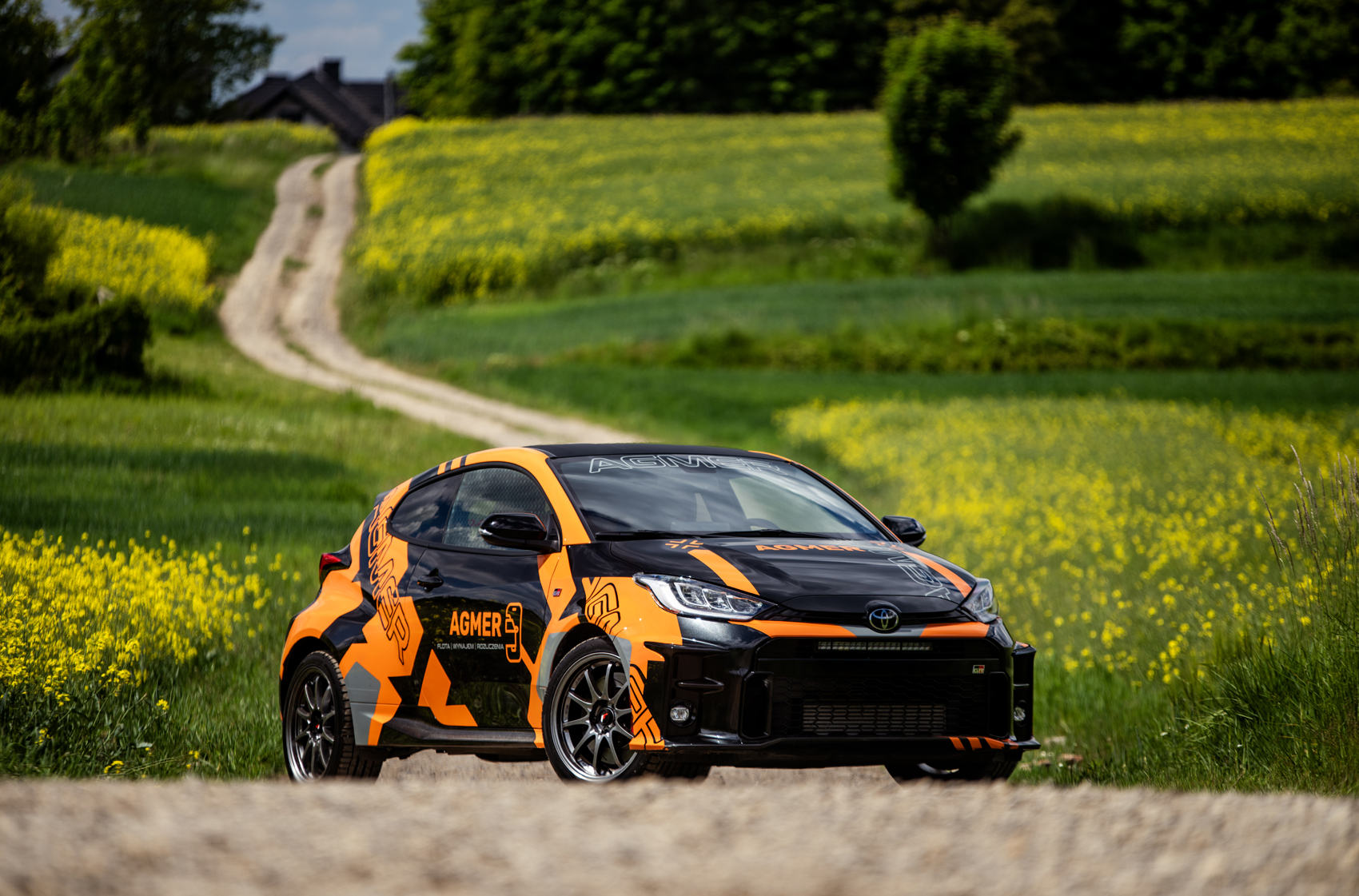 japan-racing-jr5-2517-01