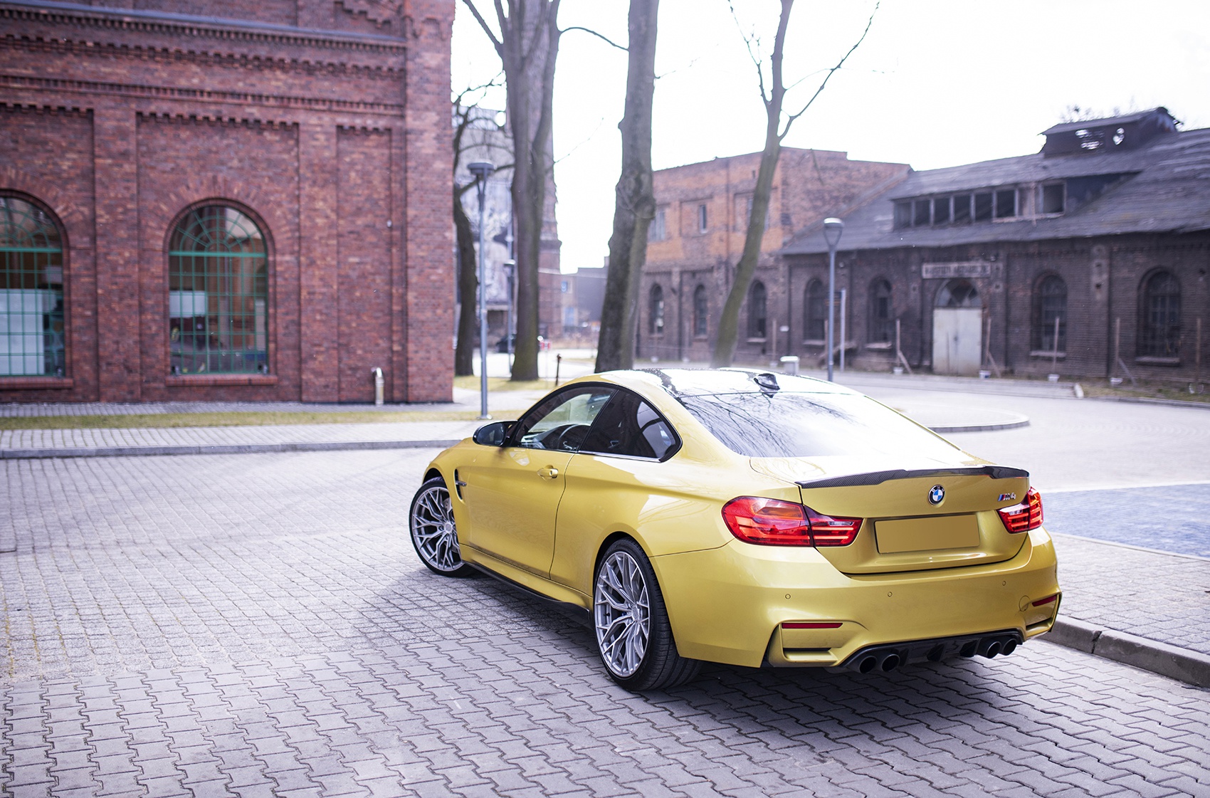 BMW 4 Series / M4