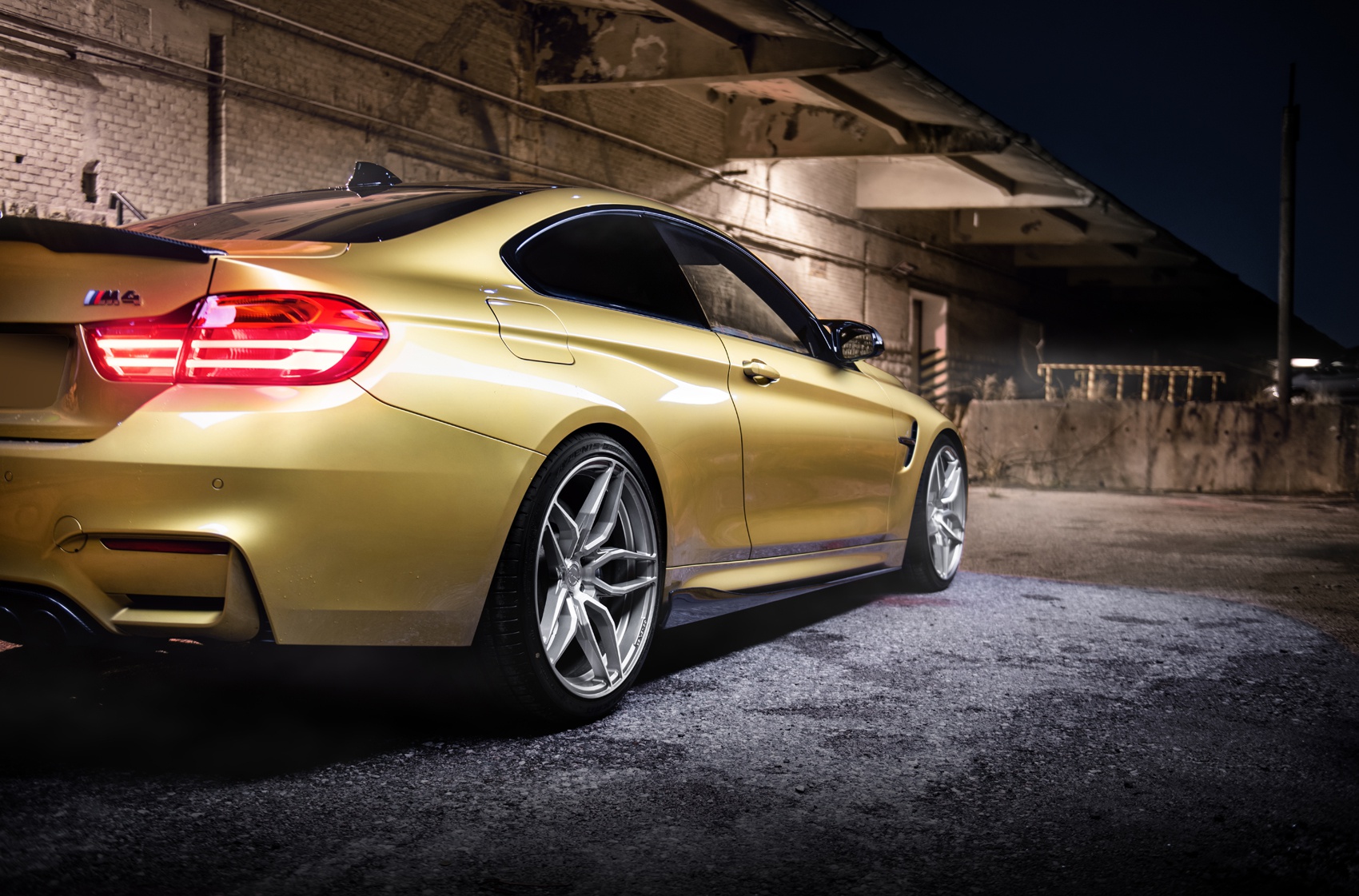 BMW 4 series / M4