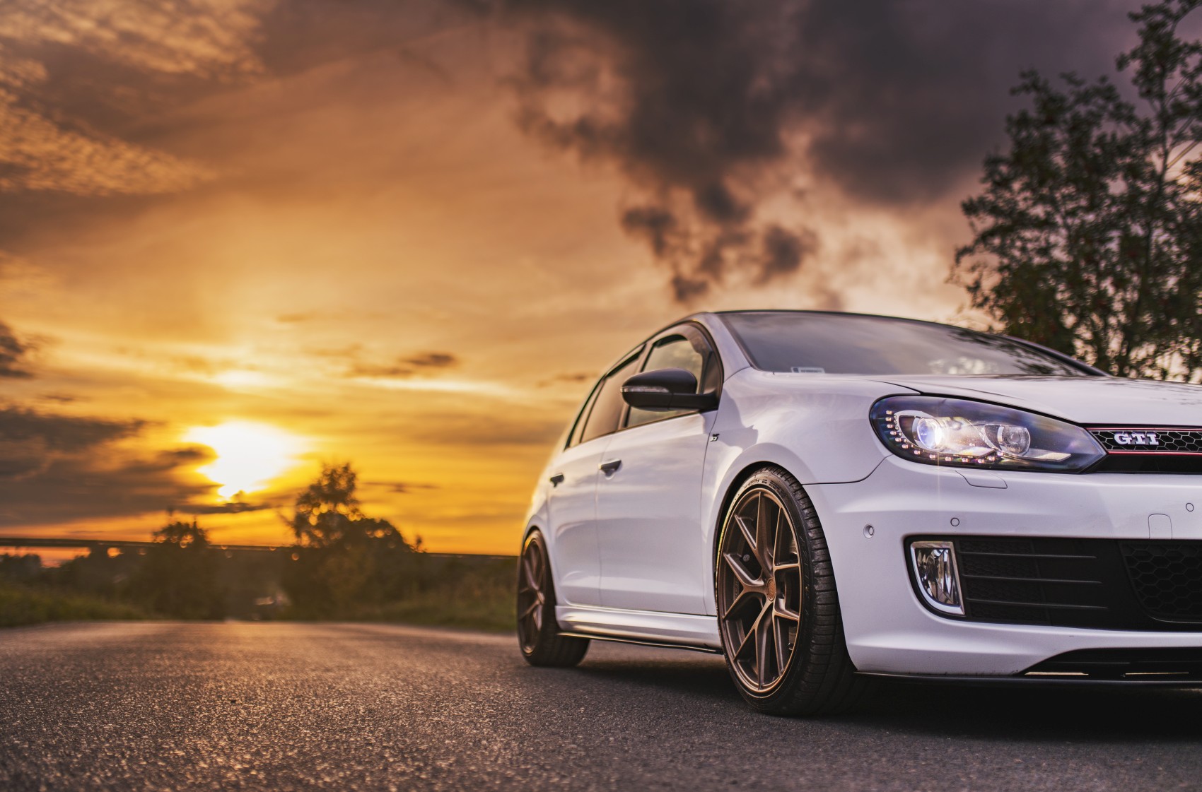 Volkswagen Golf / R / GTI