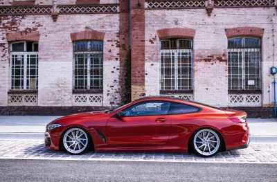 BMW 8 Series / M8
