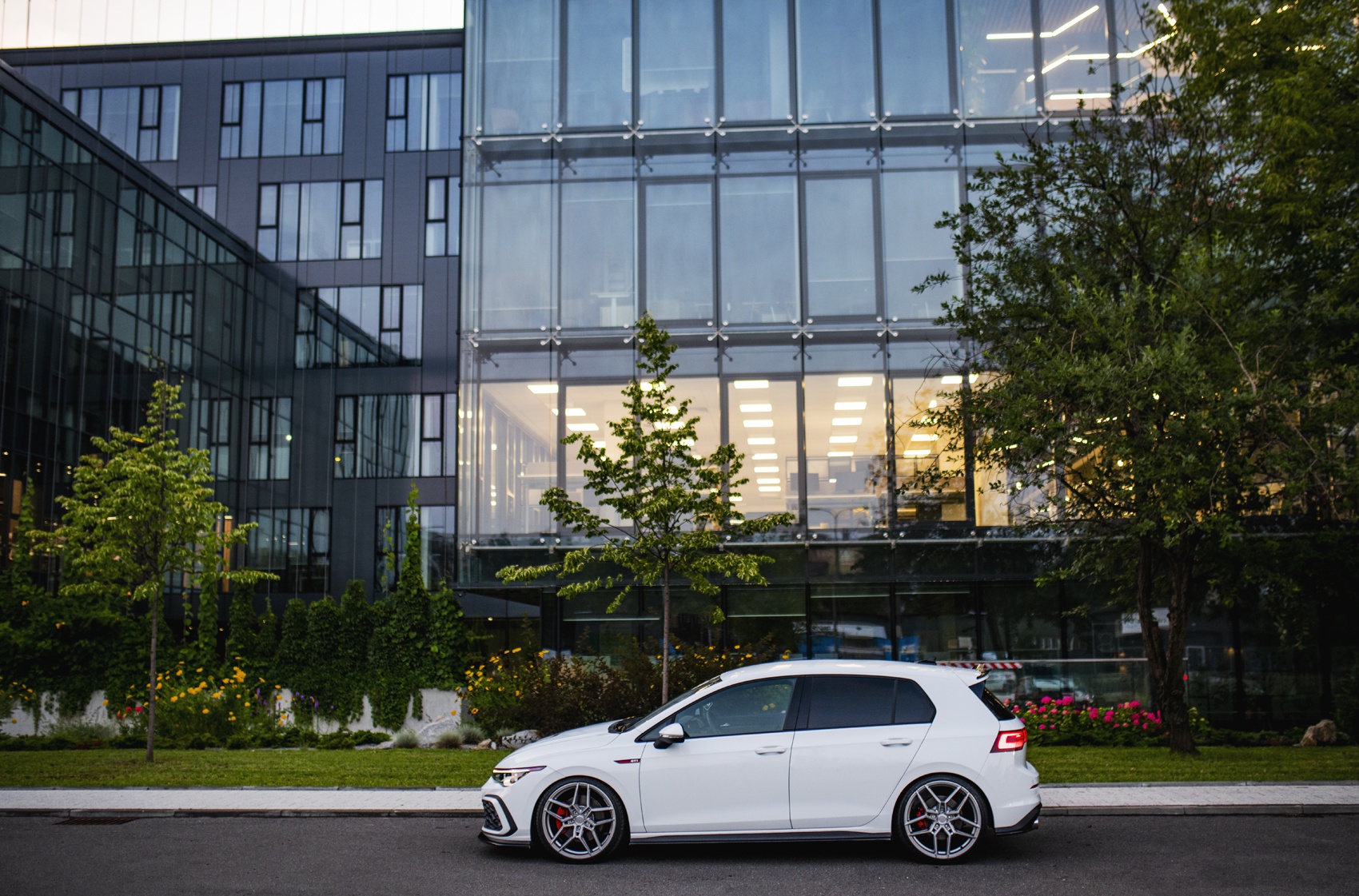 Volkswagen Golf / R / GTI