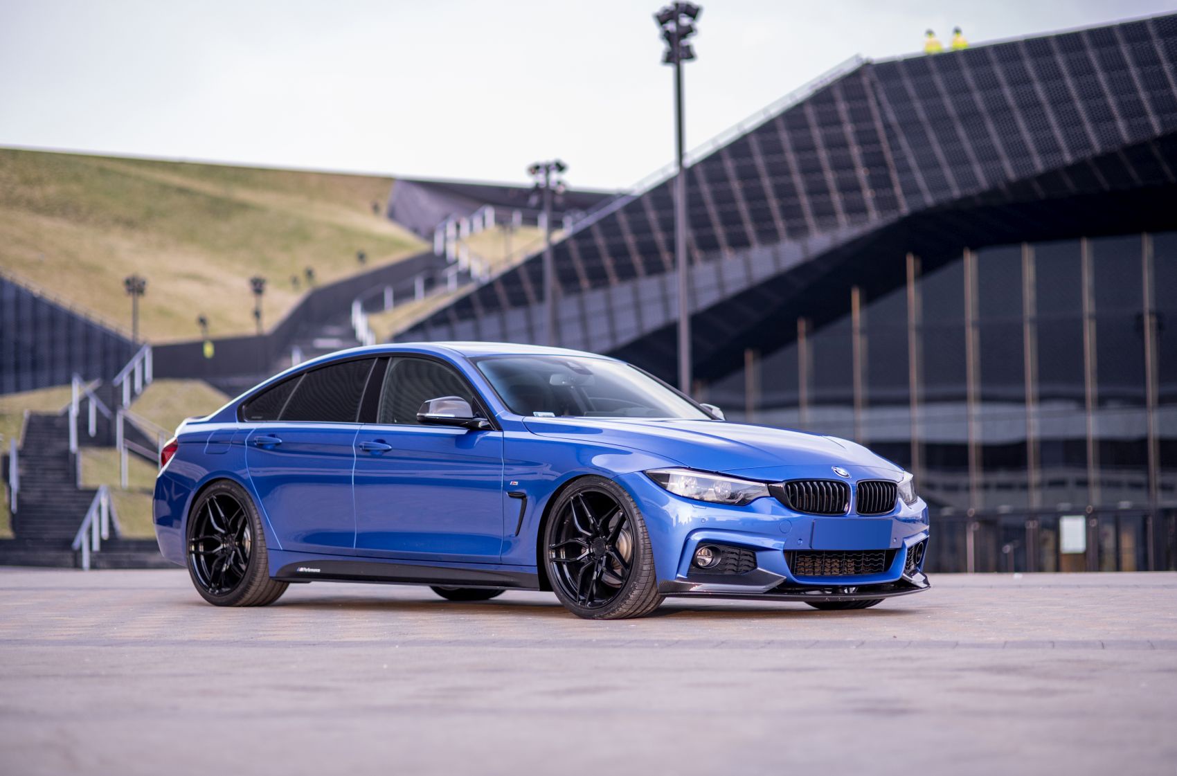 BMW 4 Series / M4