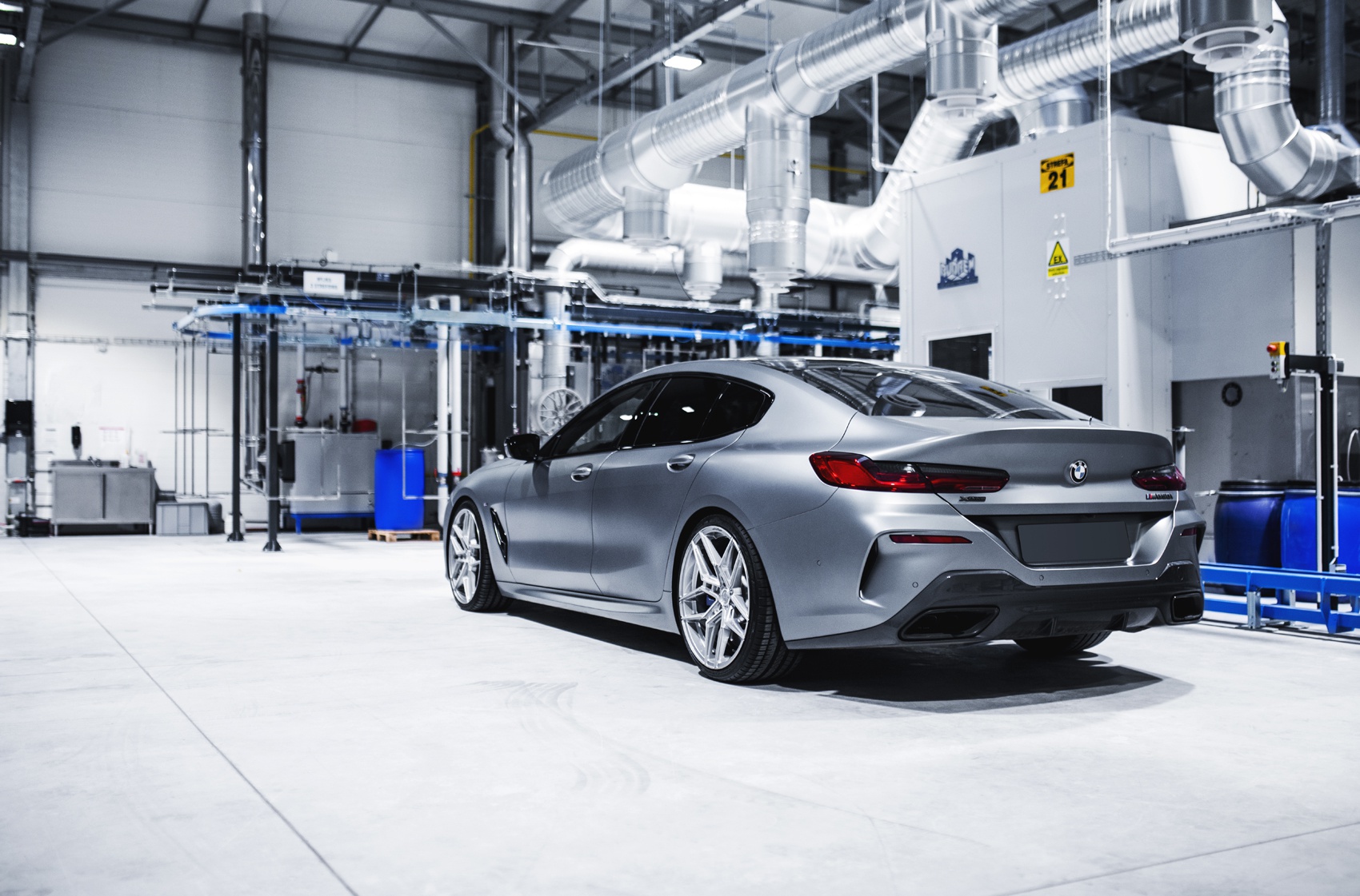BMW 8 Series / M8