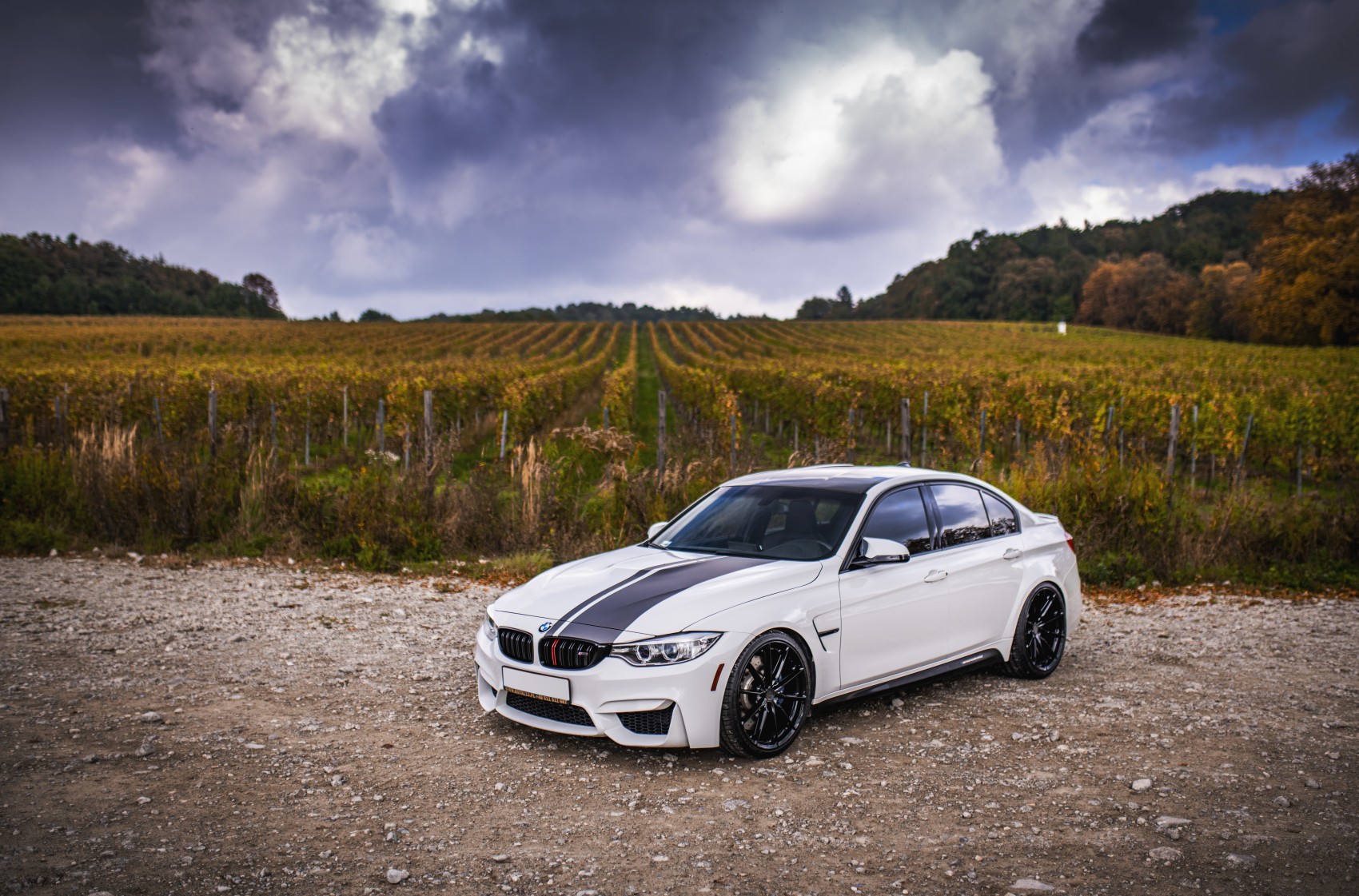 japan-racing-jr37-44-01