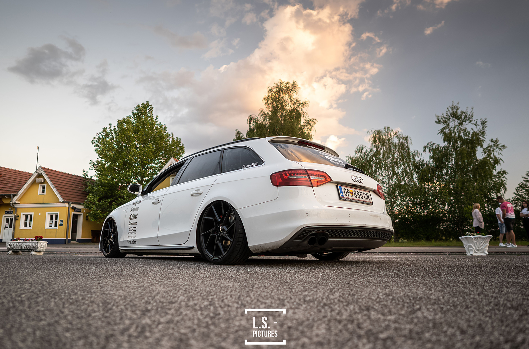 Audi A4 / S4 / RS4